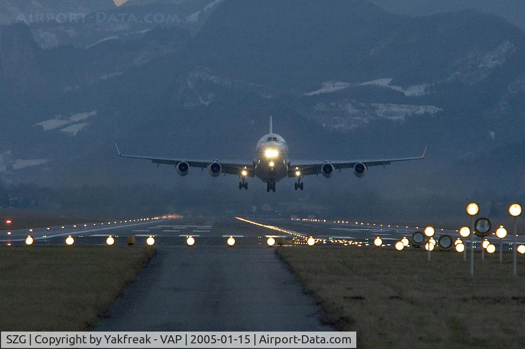 Salzburg Airport, Salzburg Austria (SZG) - Iljuschin 96 RA-96006