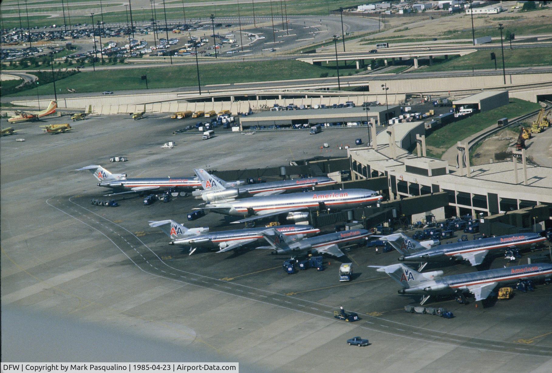 Dallas/fort Worth International Airport (DFW) - American Airlines ramp