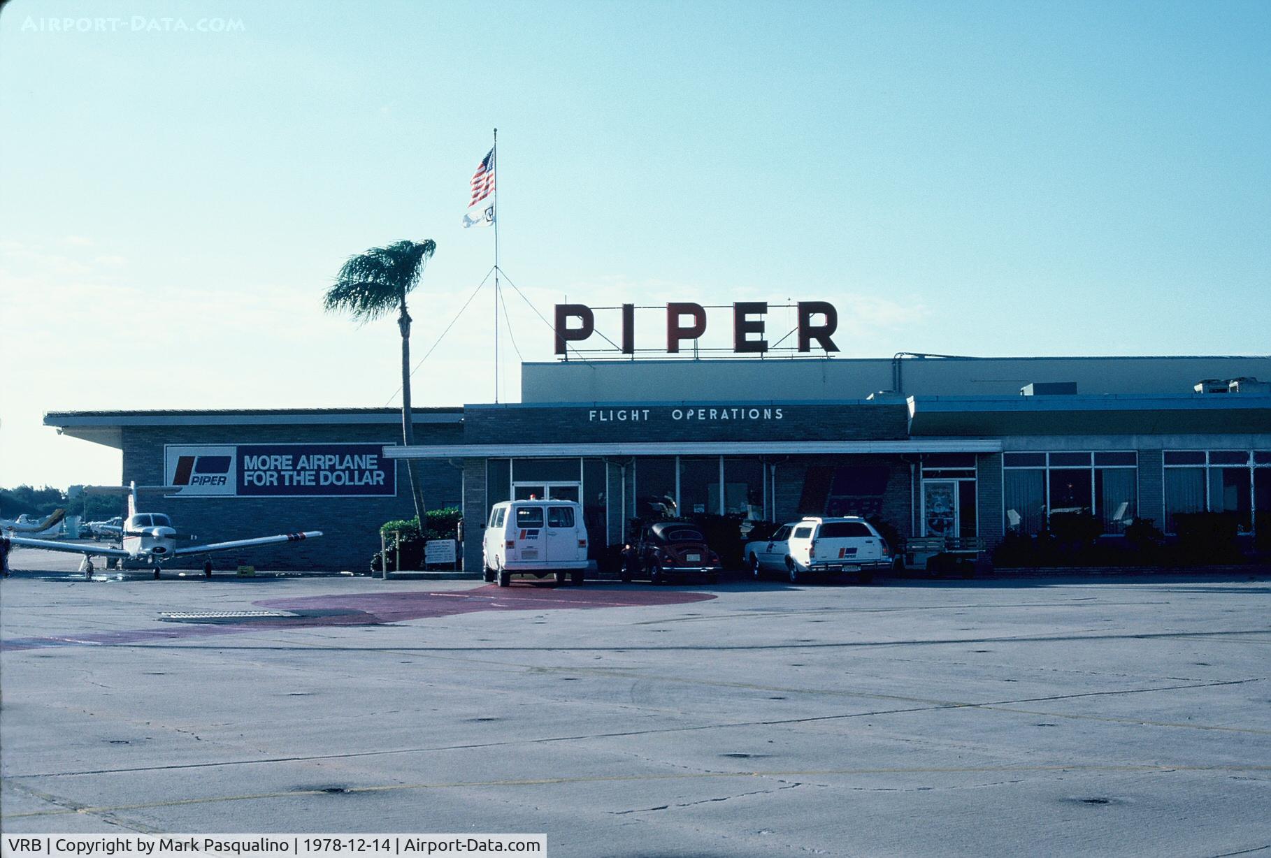 Vero Beach Municipal Airport (VRB) - Flight Operations Building