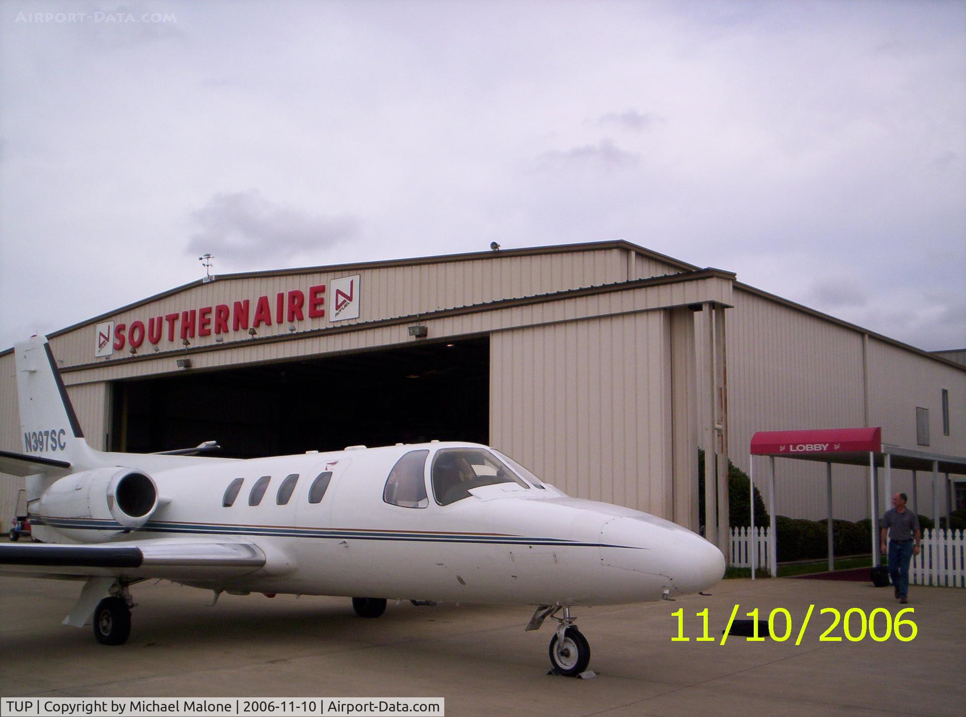 Tupelo Regional Airport (TUP) - Tupelo, MS