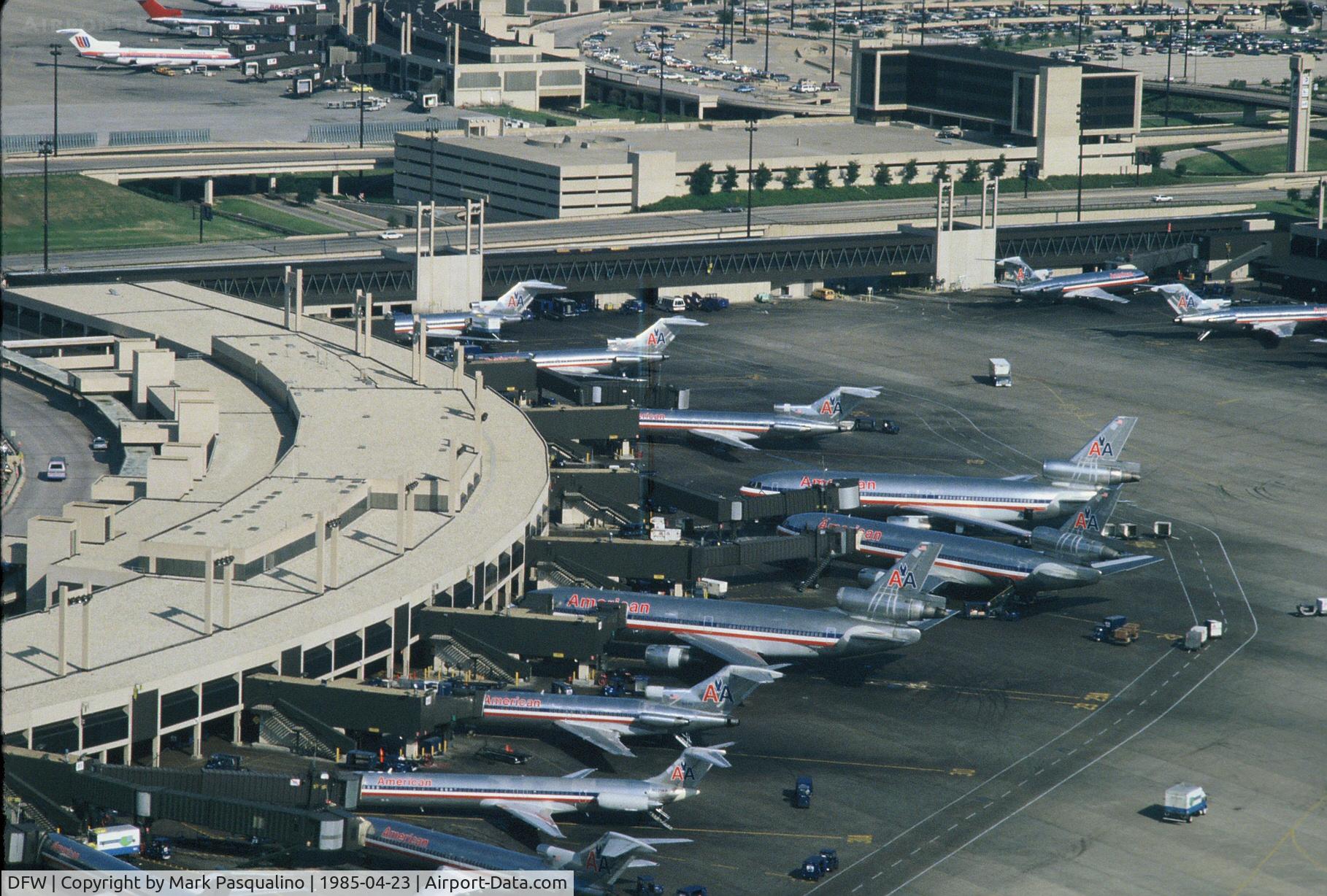 Dallas/fort Worth International Airport (DFW) - American Airlines ramp