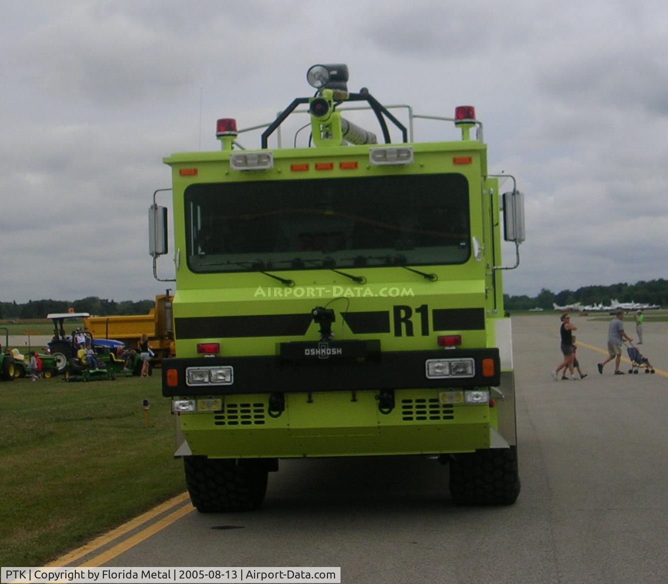 Oakland County International Airport (PTK) - Pontiac Firetruck