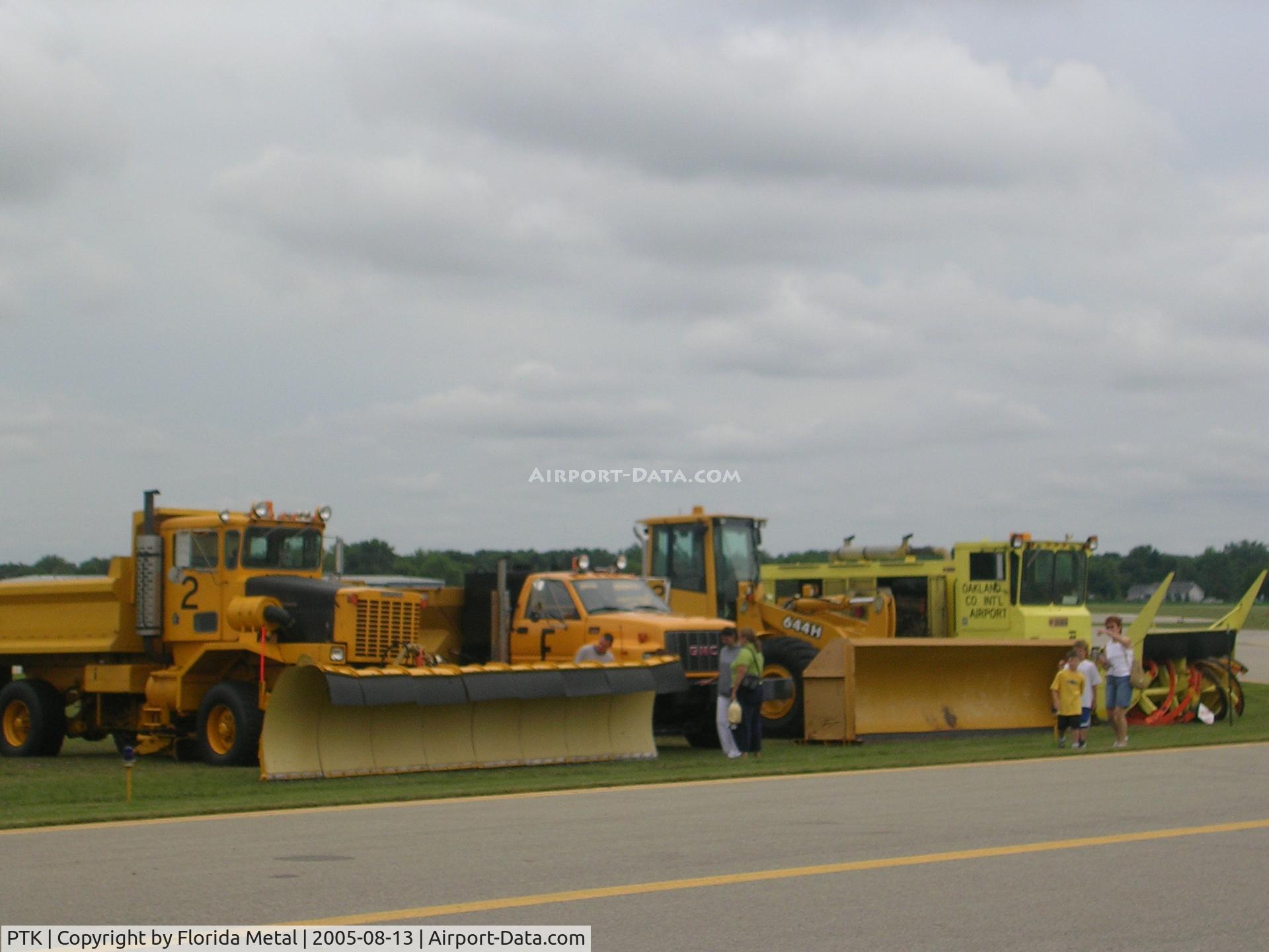 Oakland County International Airport (PTK) - snow plows at PTK