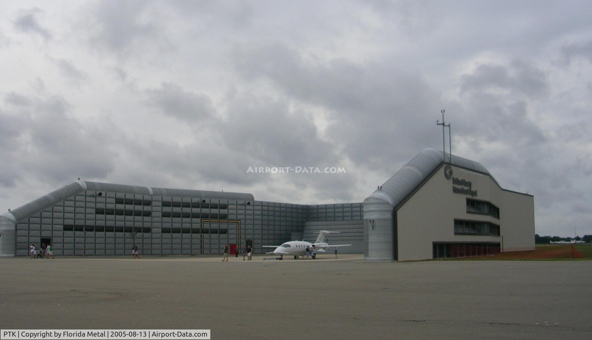 Oakland County International Airport (PTK) - Run up facility
