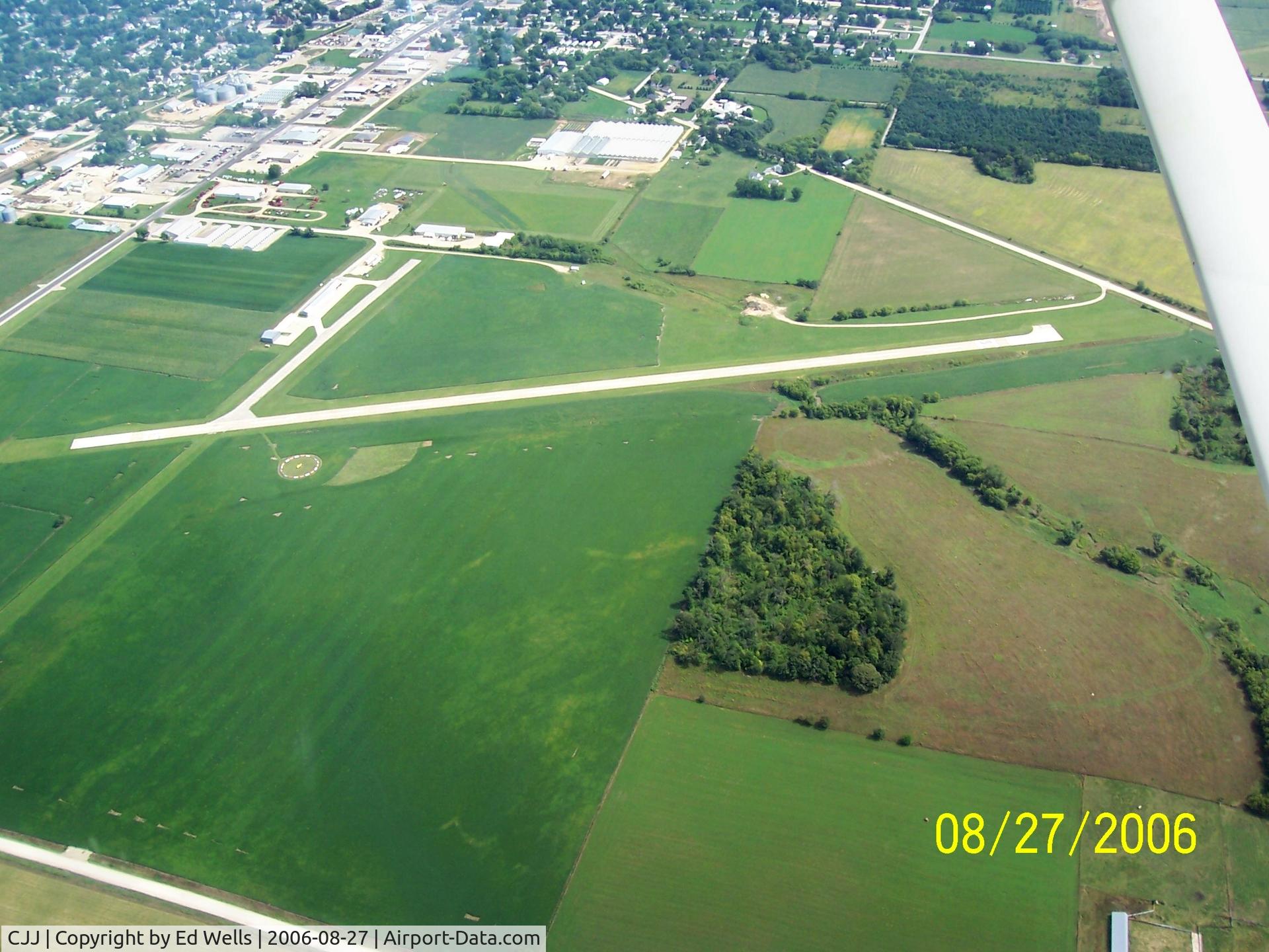 Ellen Church Field Airport (CJJ) - Cresco Airport 