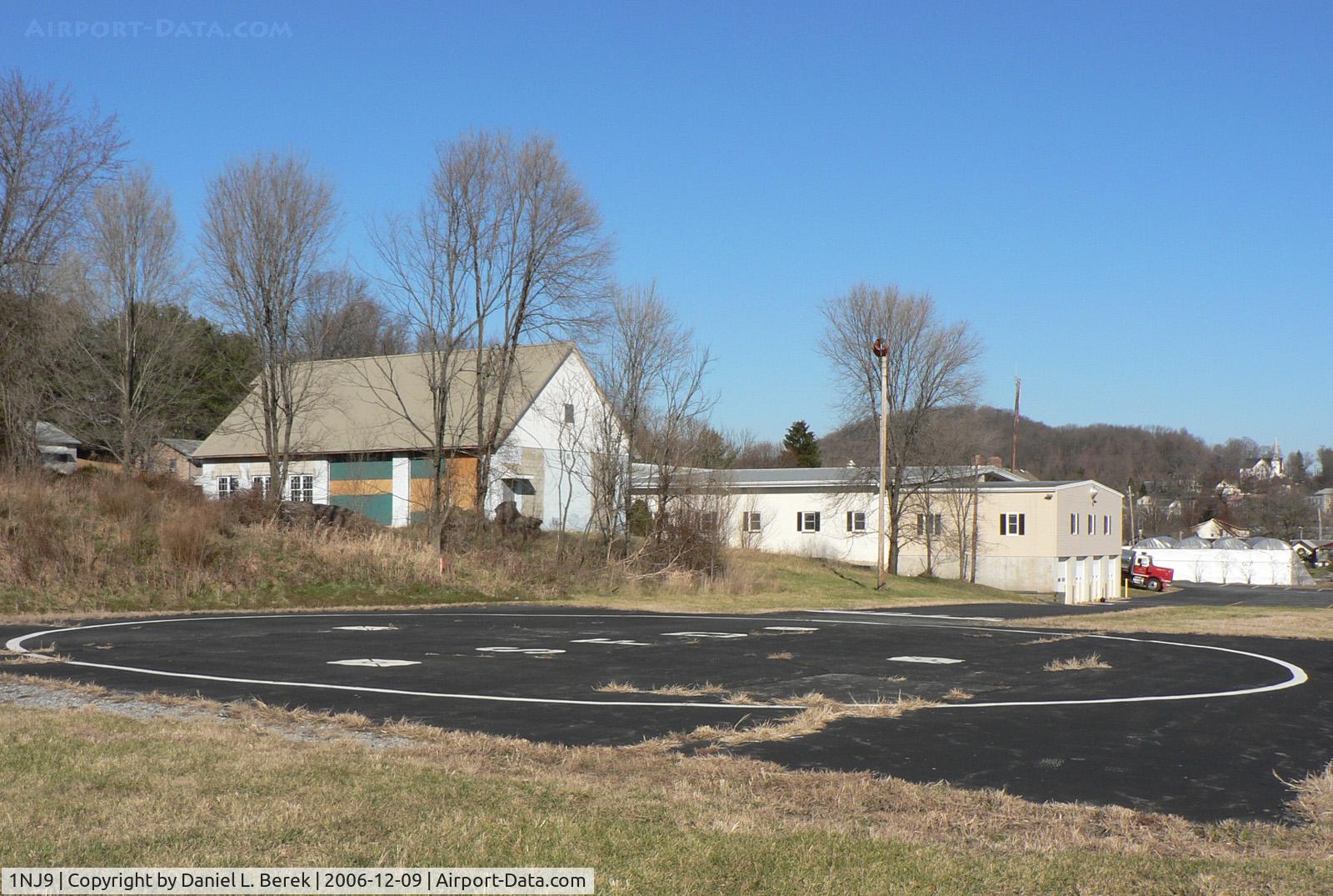 Air Tractor Heliport (1NJ9) - This heliport serves the Sussex Fire Department.