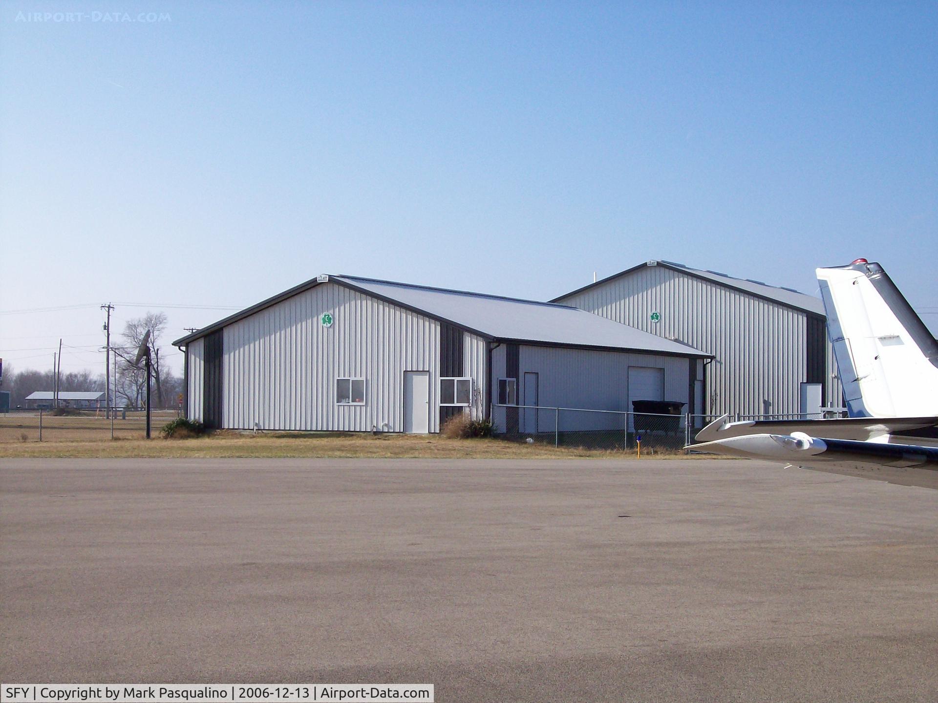 Tri-township Airport (SFY) - Executive Terminal  Savanna, IL