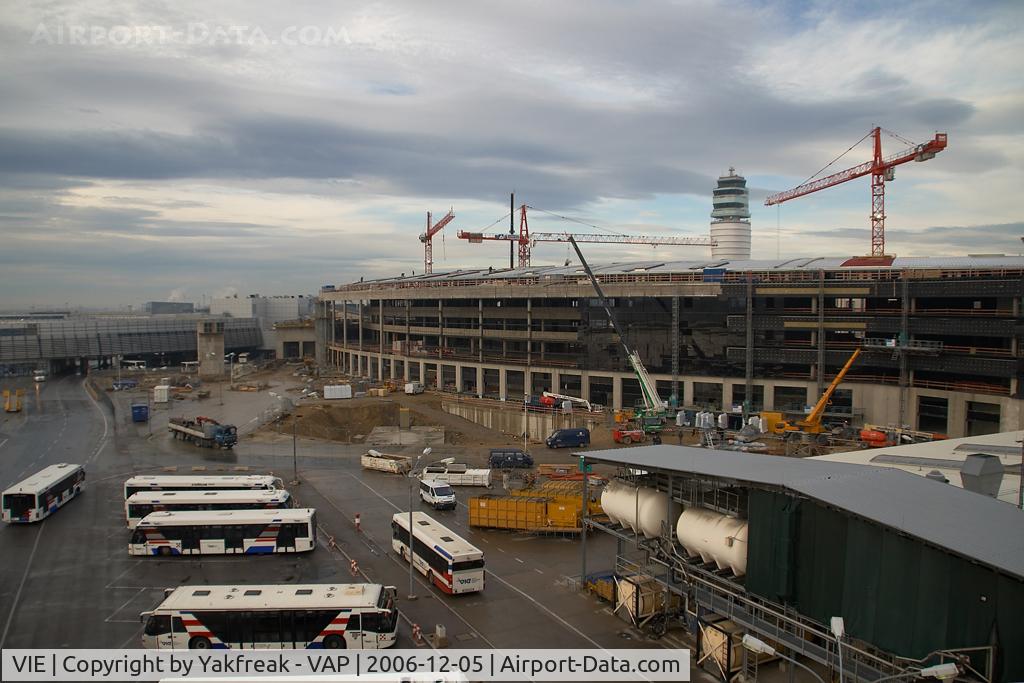 Vienna International Airport, Vienna Austria (VIE) - New Terminal Skylink under construction