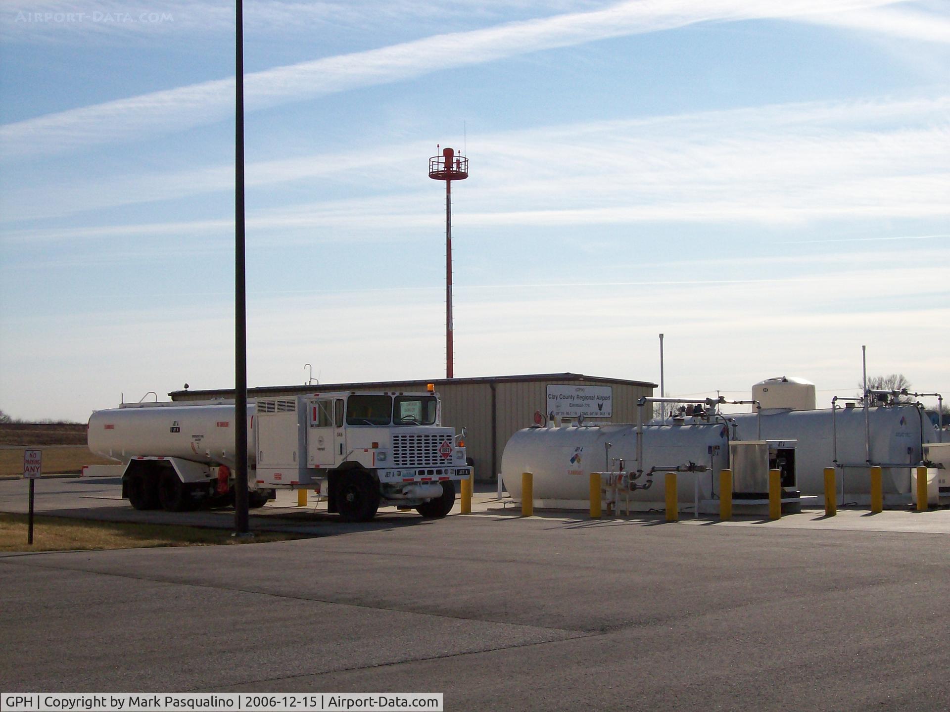Midwest National Air Center Airport (GPH) - Clay County Regional Airprt