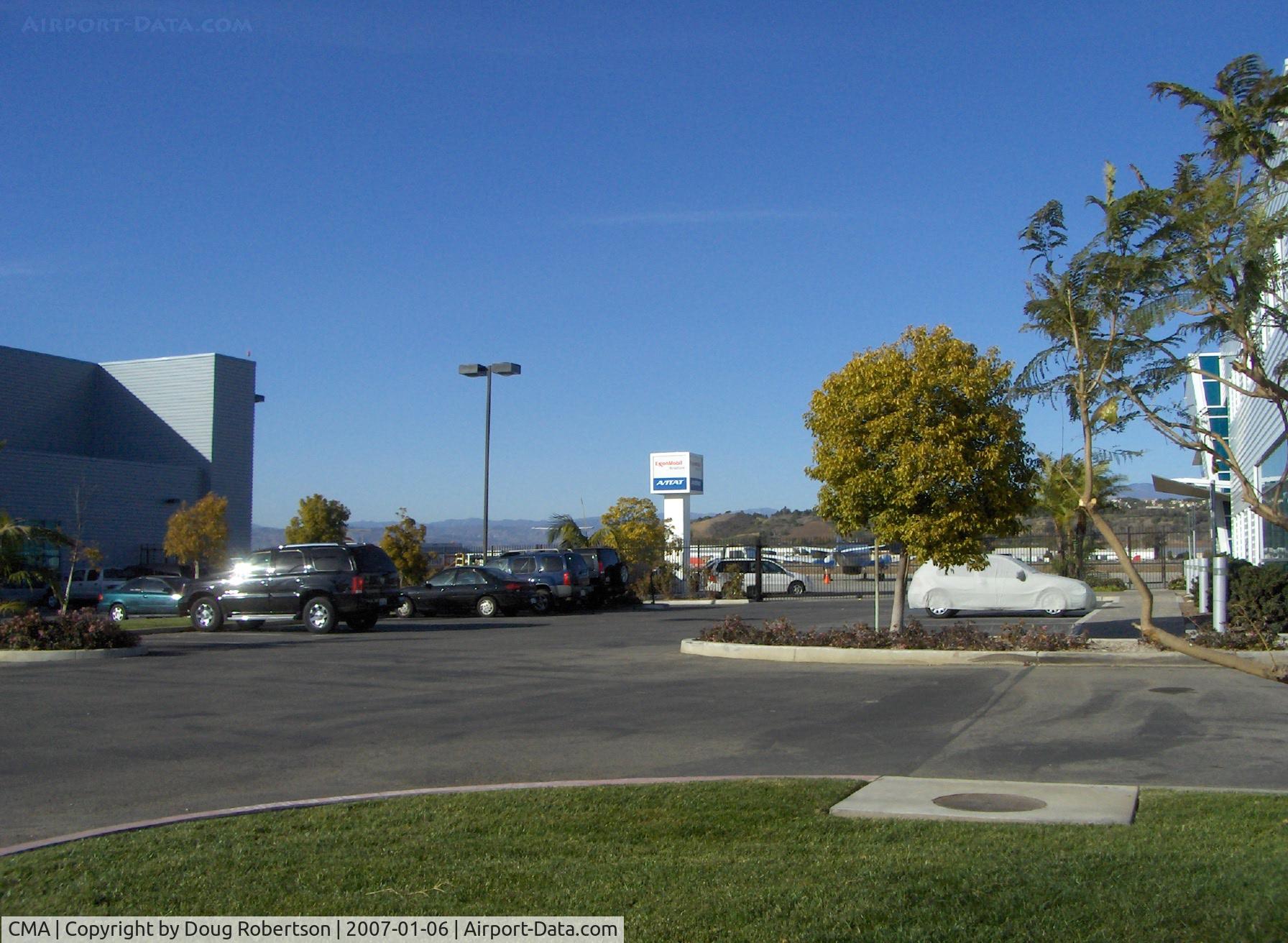 Camarillo Airport (CMA) - AVITAT EXXON-MOBIL Fuel-Executive service