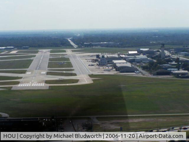 William P Hobby Airport (HOU) - Approach to 17
