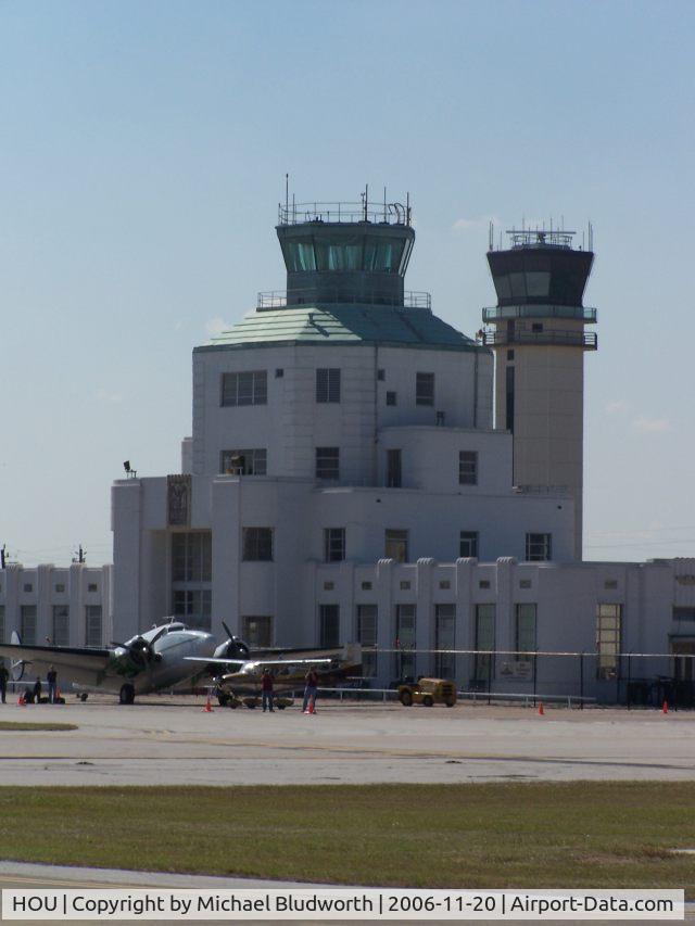 William P Hobby Airport (HOU) - Twin Towers