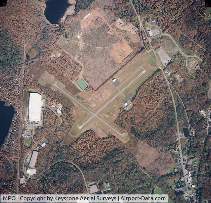 Pocono Mountains Municipal Airport (MPO) - Pocono Mounttains Munciipal Airport