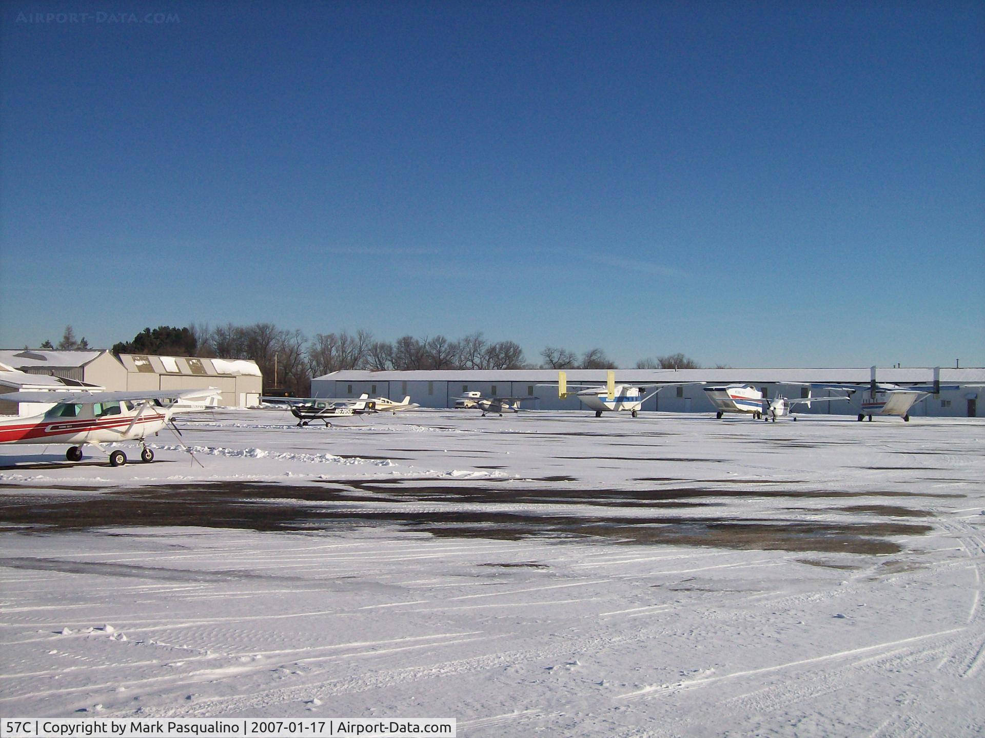 East Troy Municipal Airport (57C) - Main Ramp