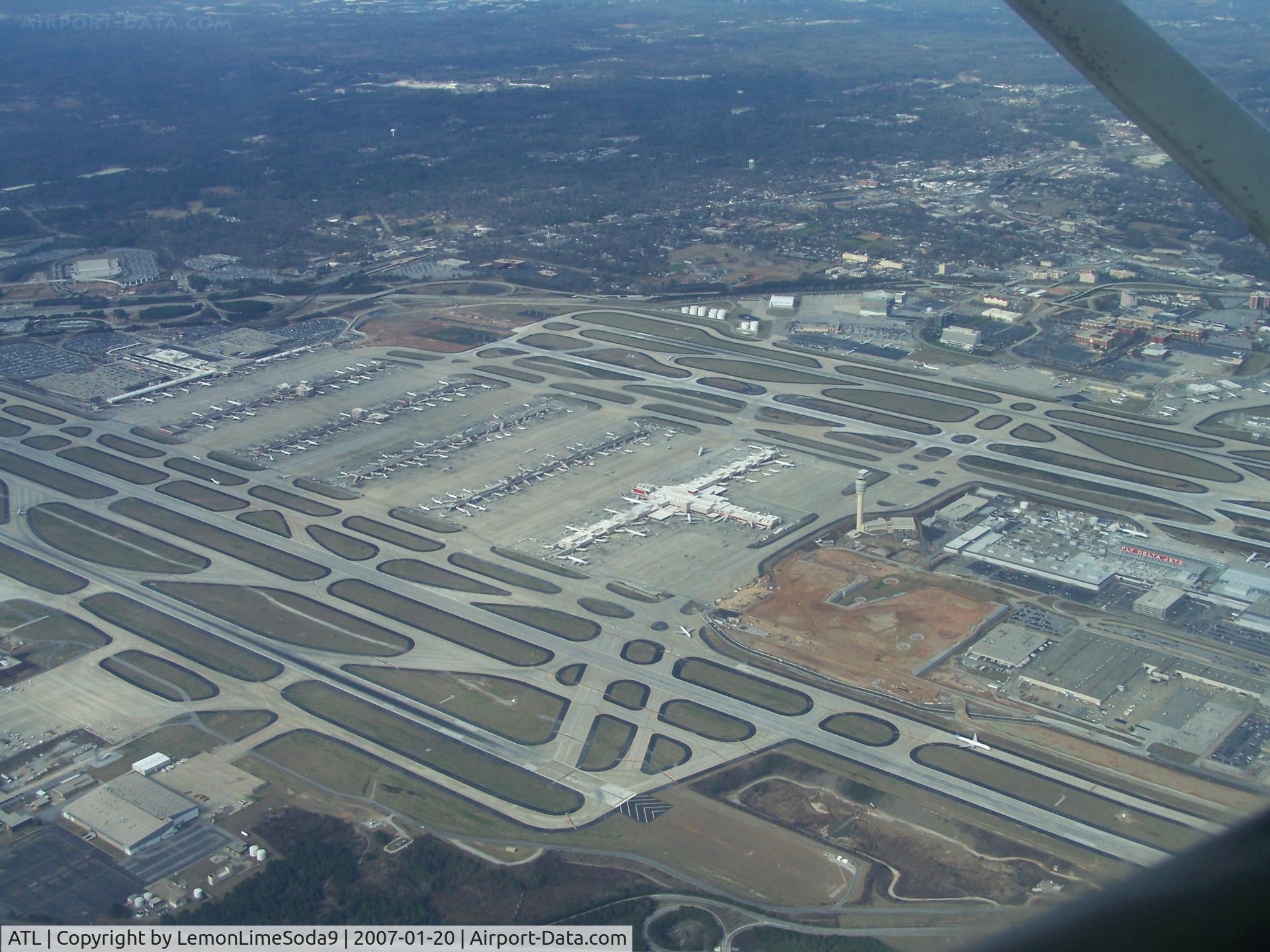 Hartsfield - Jackson Atlanta International Airport (ATL) - This was taken in a Cessna 172.