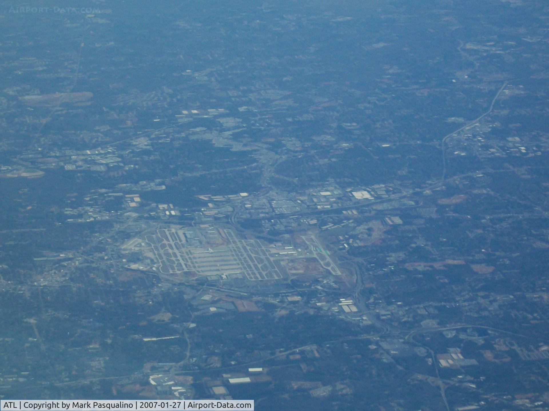 Hartsfield - Jackson Atlanta International Airport (ATL) - Atlanta Hartsfield taken from FL 410