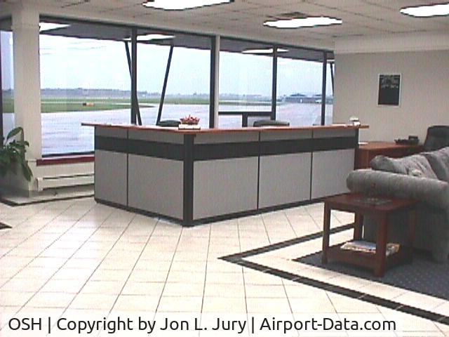 Wittman Regional Airport (OSH) - Orion FBO Front Desk