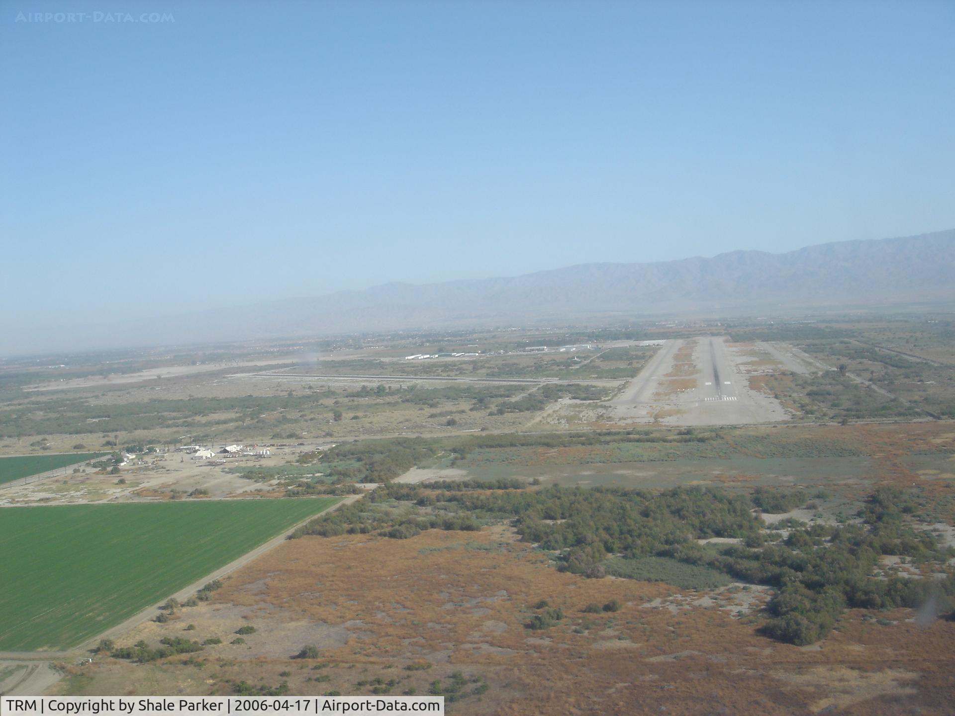 Jacqueline Cochran Regional Airport (TRM) - Short final for Desert Regional