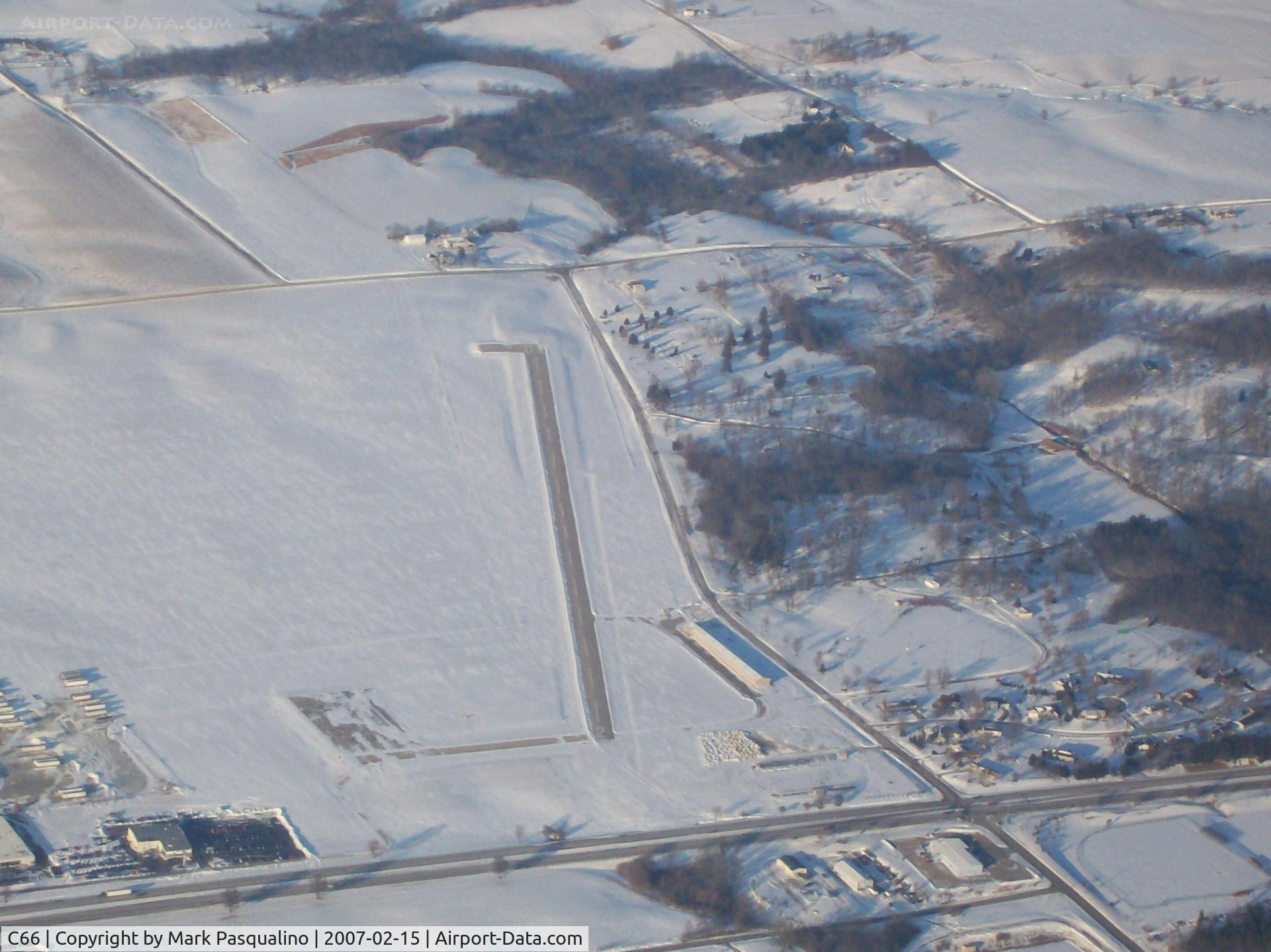 Monmouth Municipal Airport (C66) - Monmouth, IL