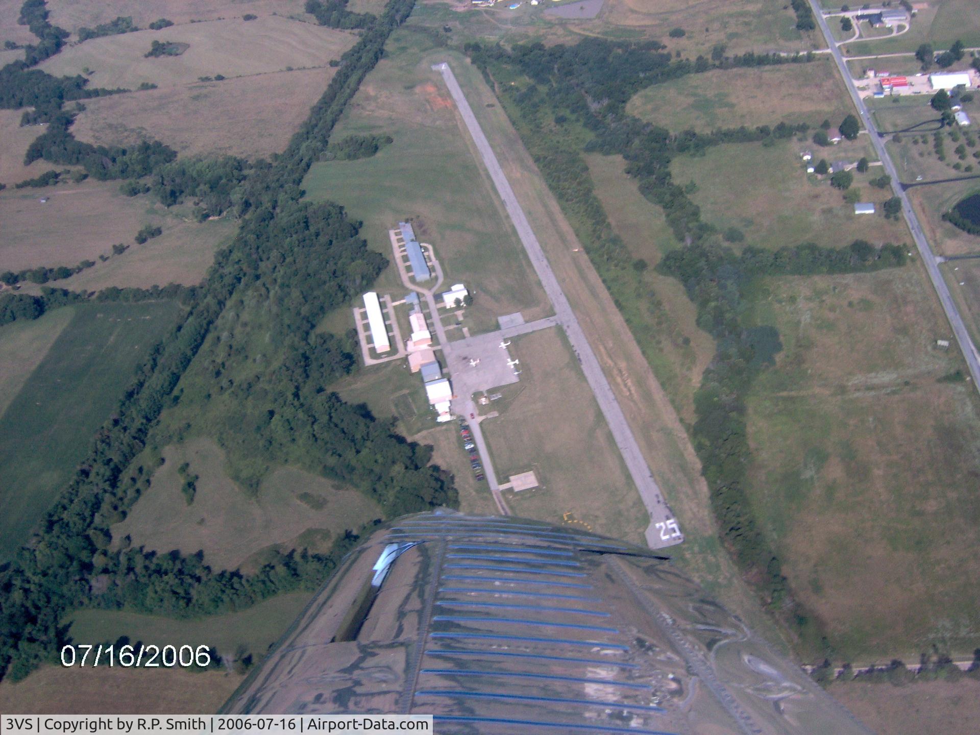 Roy Otten Memorial Airfield Airport (3VS) - Westerly View