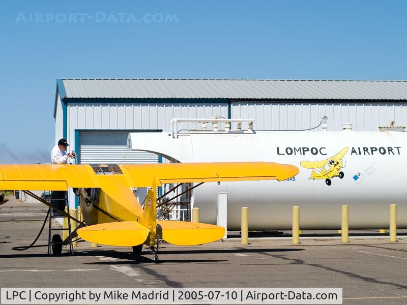 Lompoc Airport (LPC) - Lompoc fuel pits