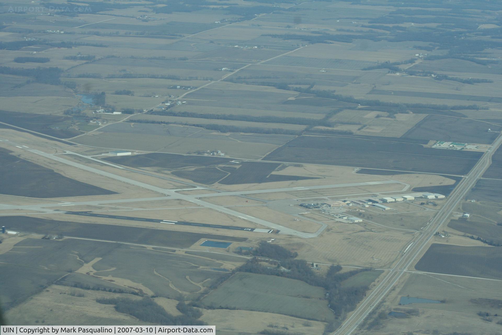 Quincy Rgnl-baldwin Field Airport (UIN) - Quincy, IL