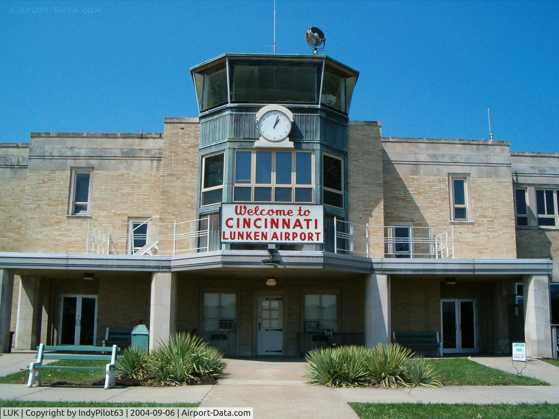 Cincinnati Municipal Airport Lunken Field Airport (LUK) - Lunken's terminal building