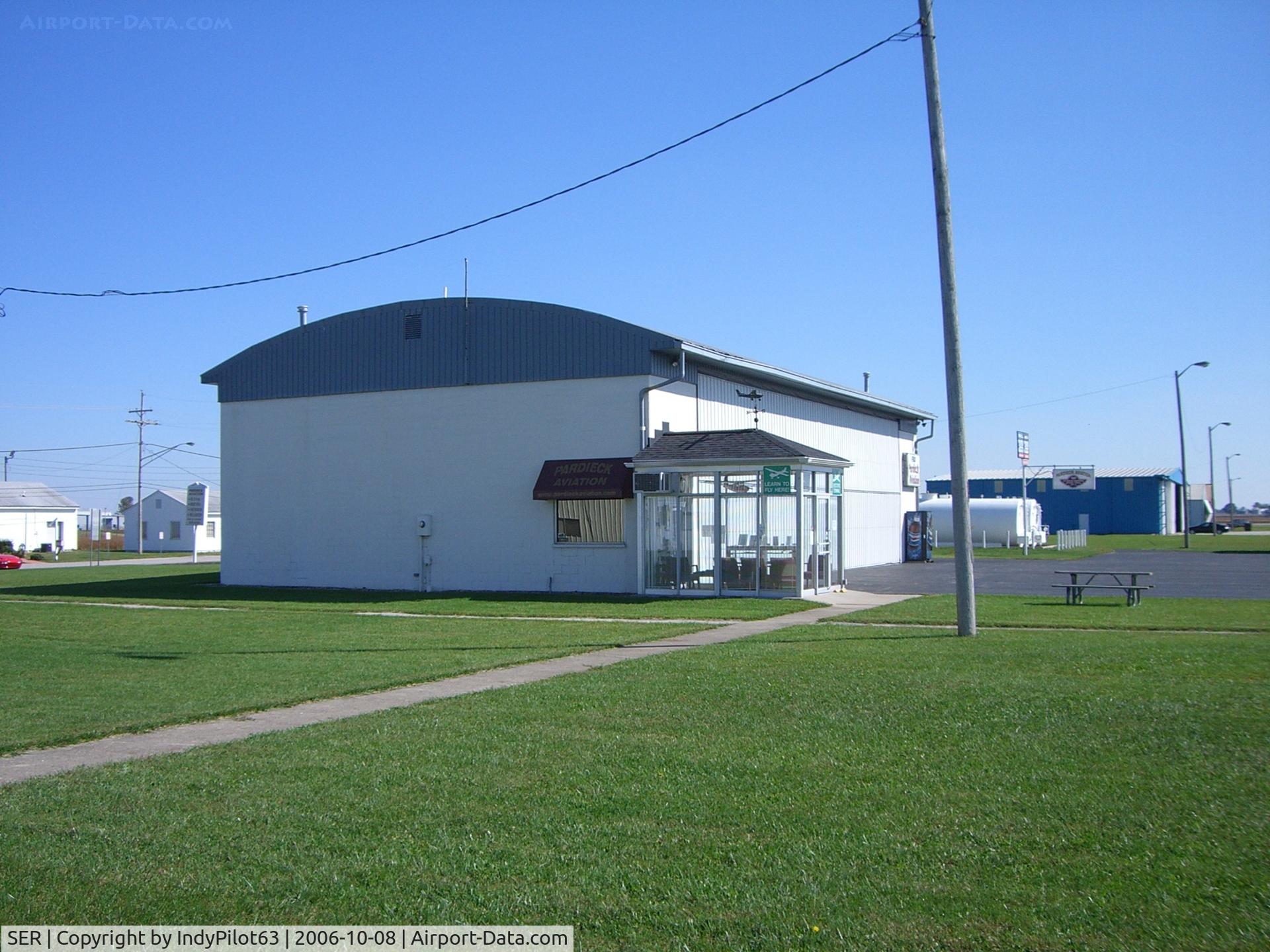 Freeman Municipal Airport (SER) - Seymour Municipal Airport