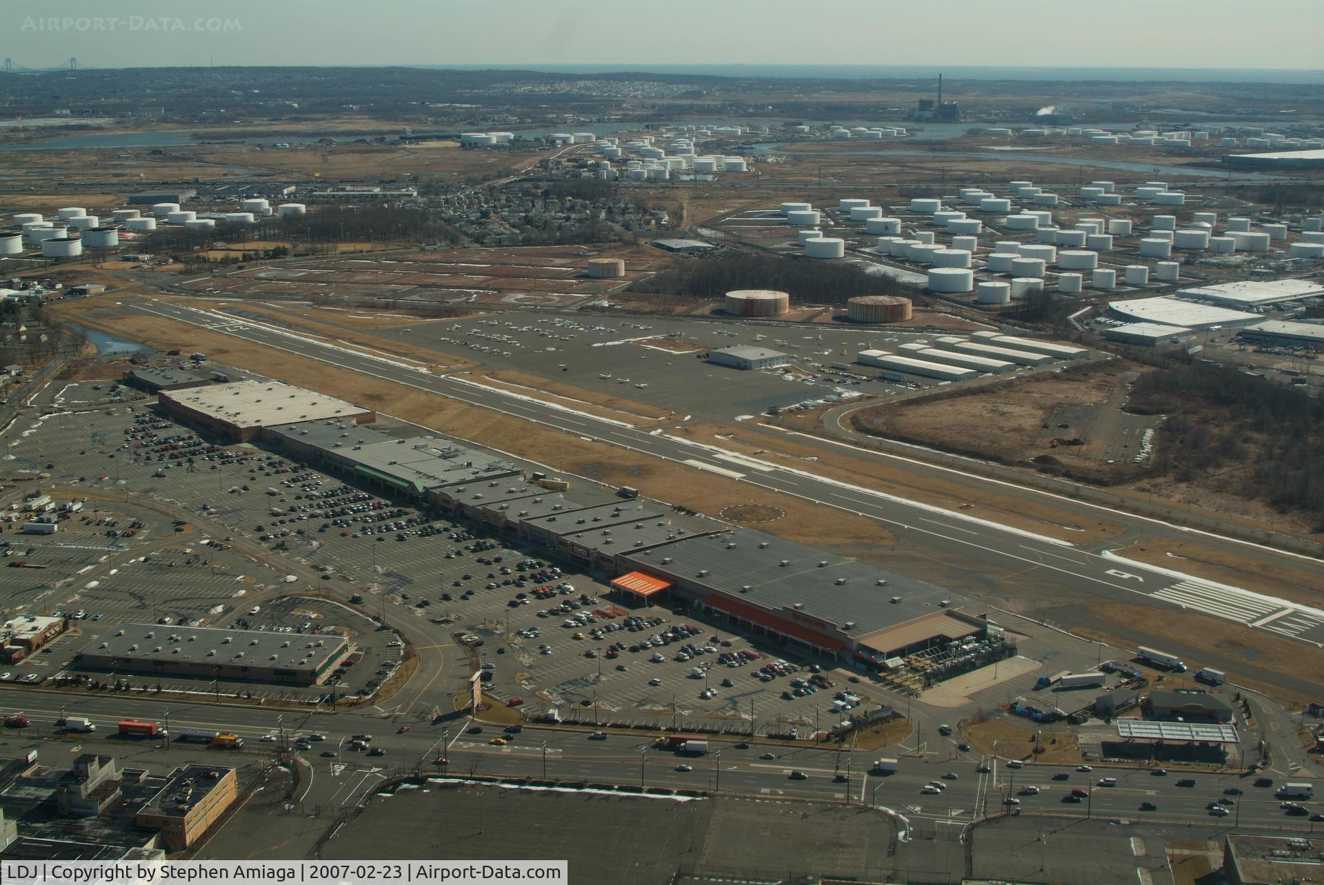 Linden Airport (LDJ) - Linden from about 1100