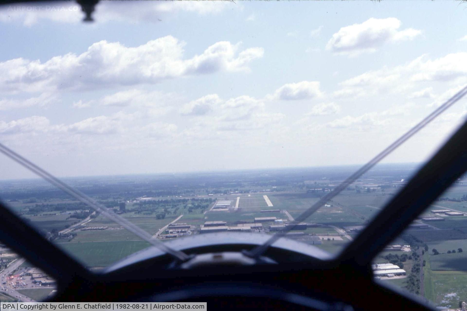 Dupage Airport (DPA) - Approaching to land 10 Grass strip in PT-17