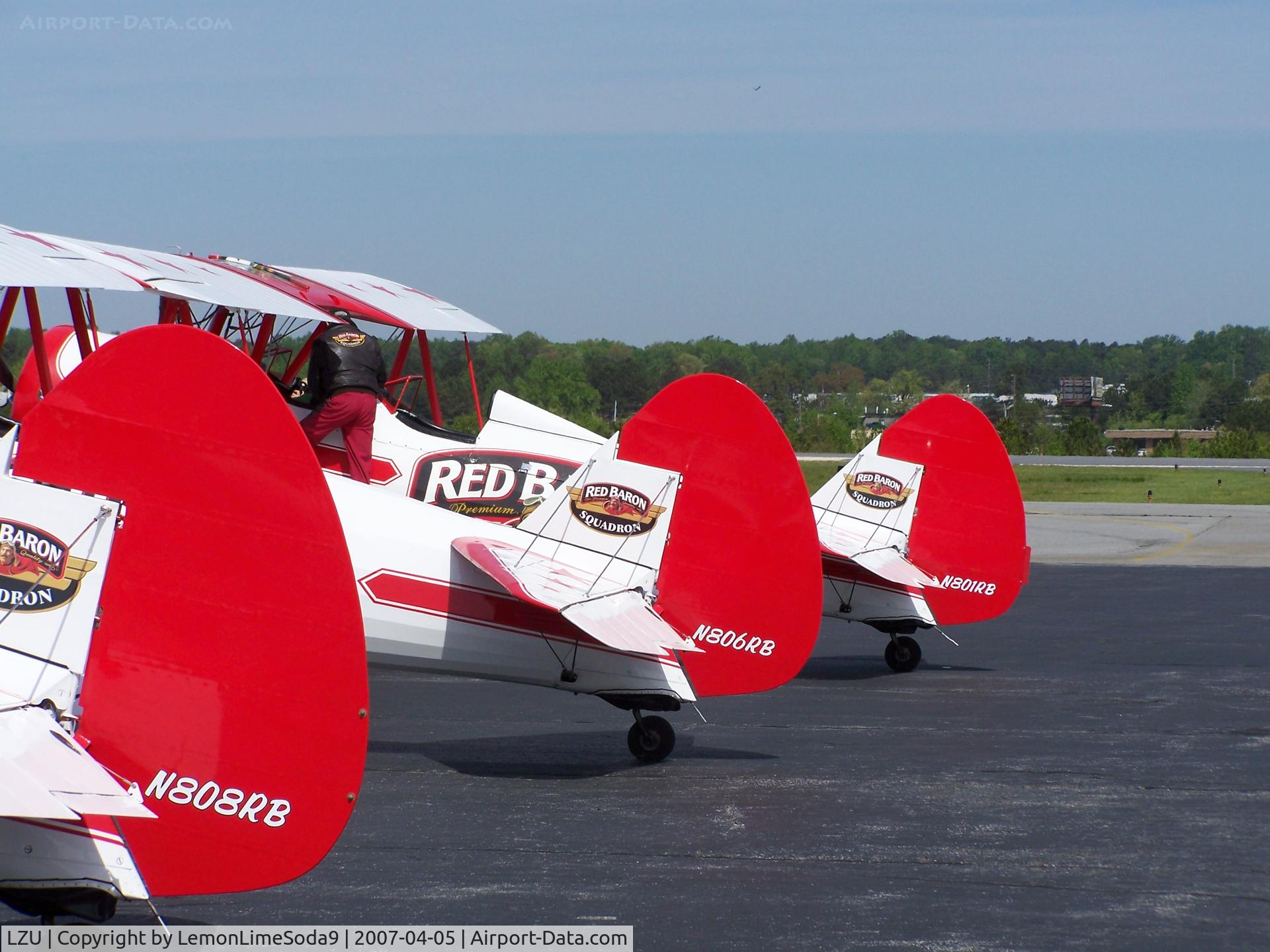 Gwinnett County - Briscoe Field Airport (LZU) - What a sight!