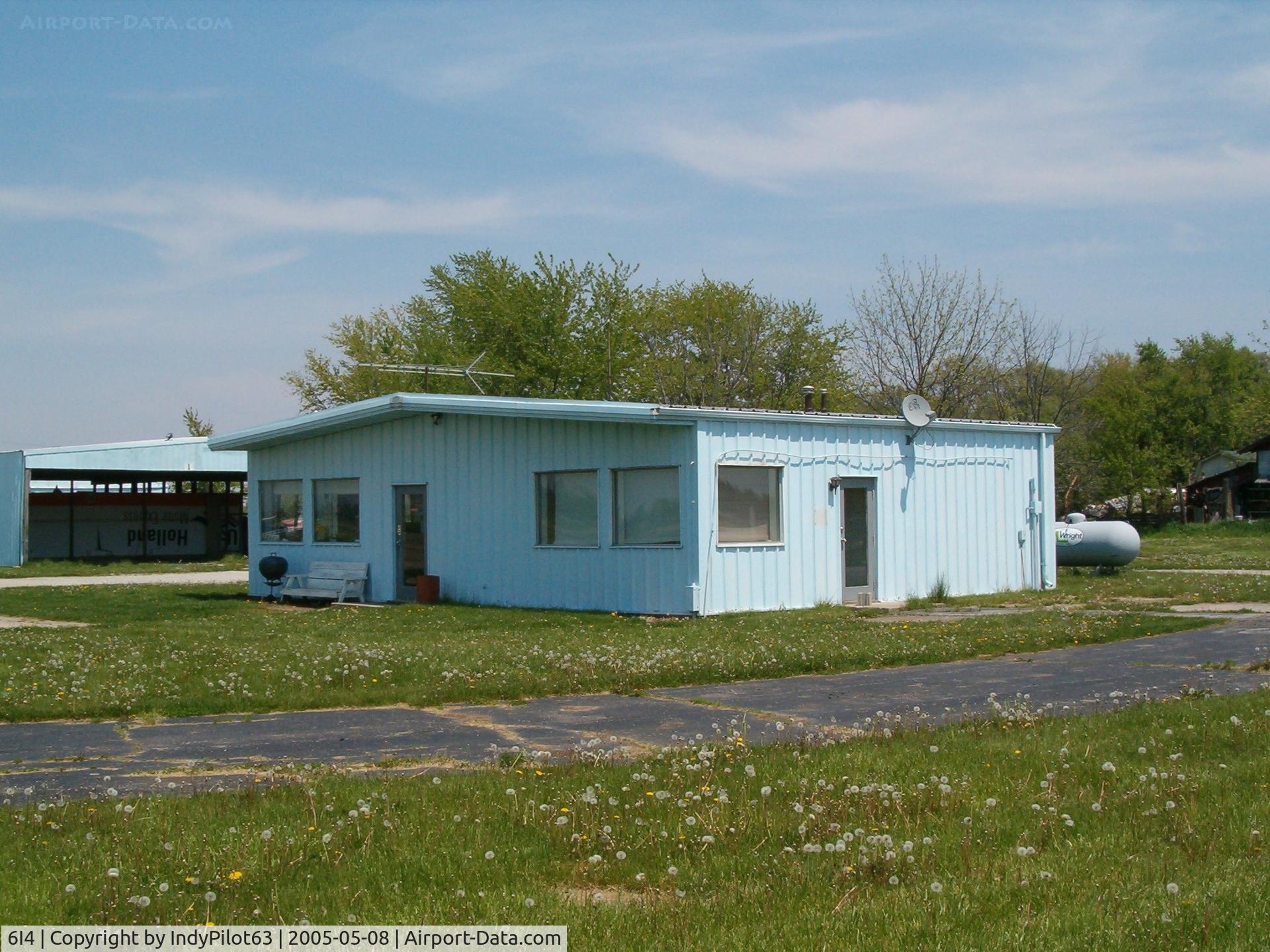 Boone County Airport (6I4) - FBO building