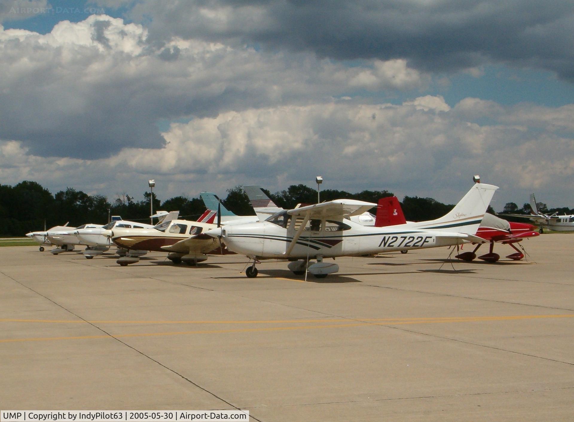 Indianapolis Metropolitan Airport (UMP) - Tarmac