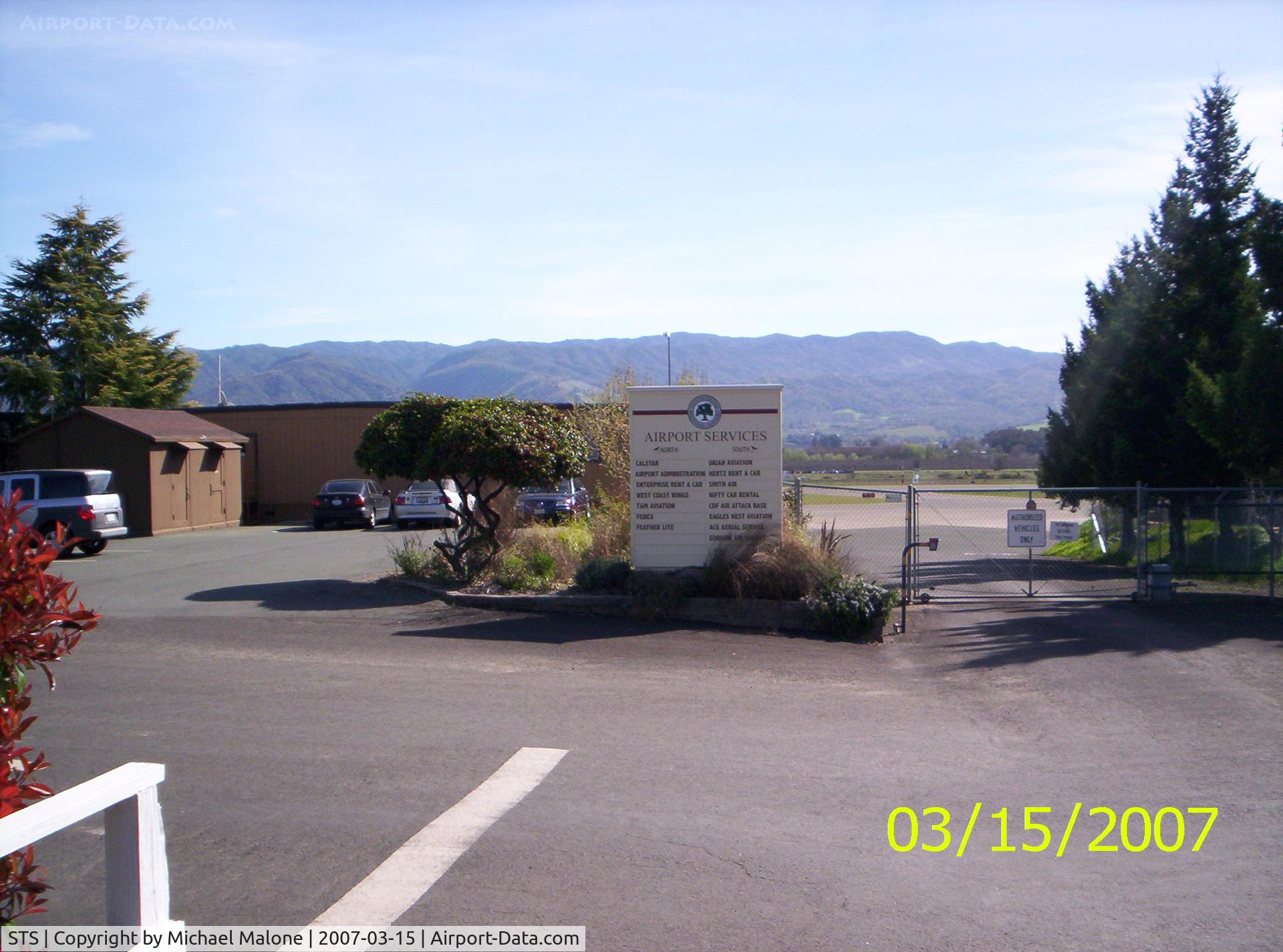 Charles M. Schulz - Sonoma County Airport (STS) - N397SC jET cENTER