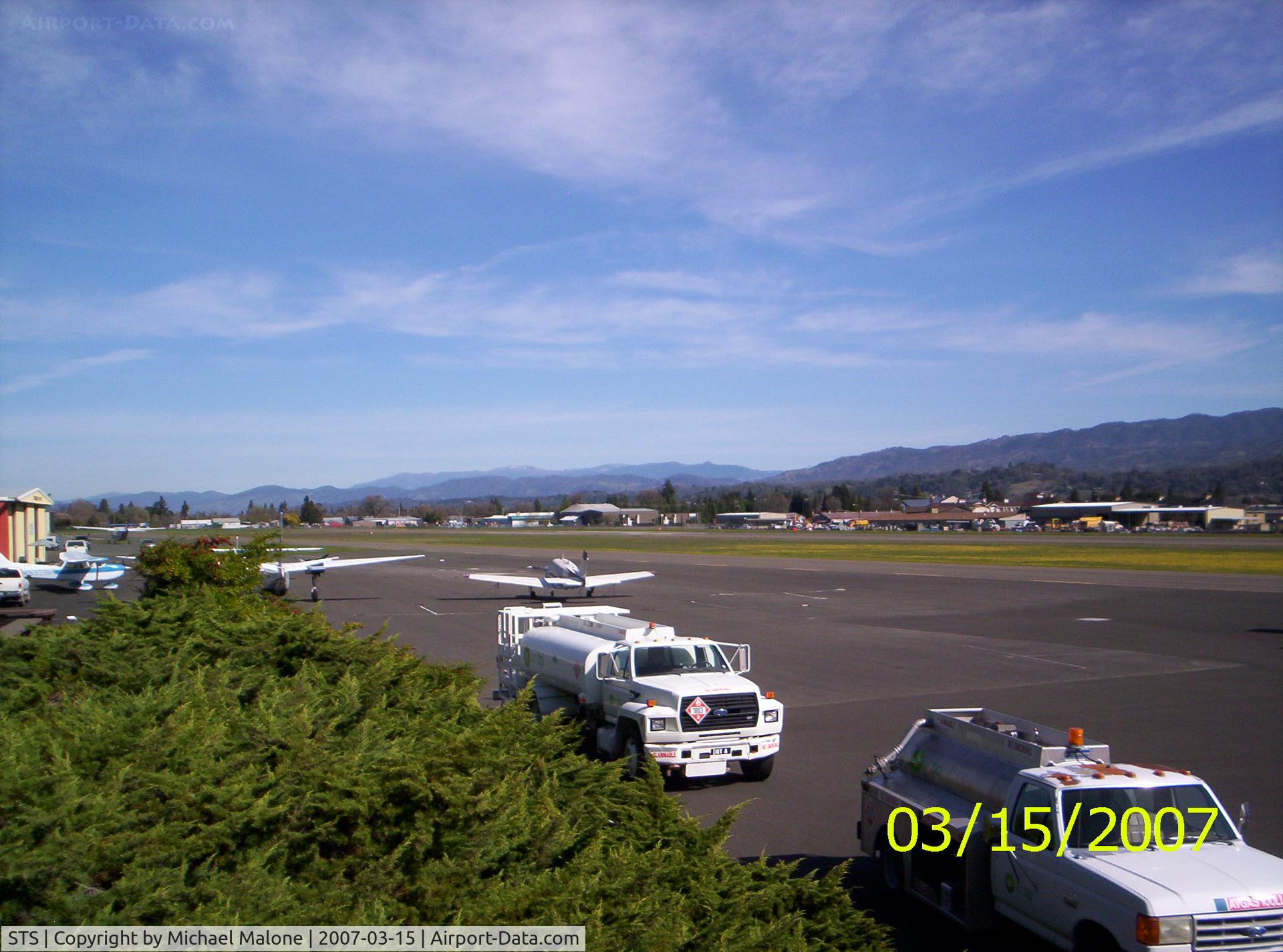 Charles M. Schulz - Sonoma County Airport (STS) - N397SC jET cENTER