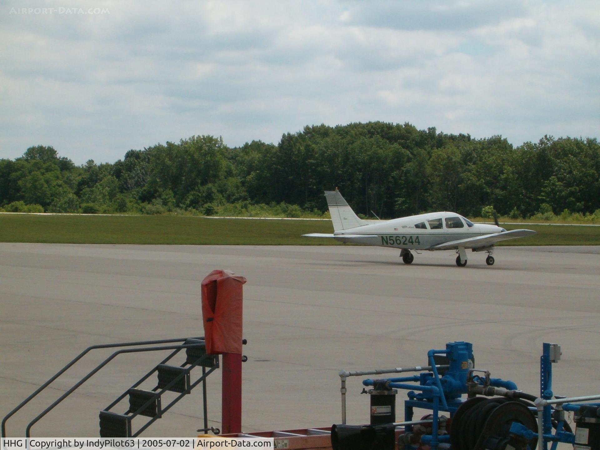 Huntington Municipal Airport (HHG) - Tarmac