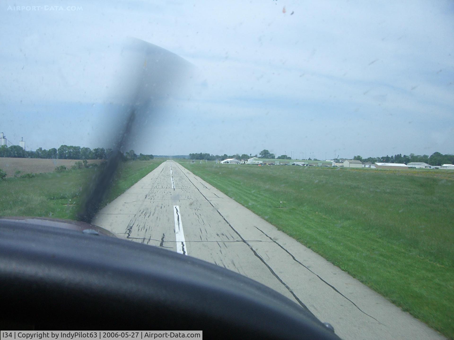 Greensburg Municipal Airport (I34) - Landing 36 in a Caravan after dropping off skydivers.
