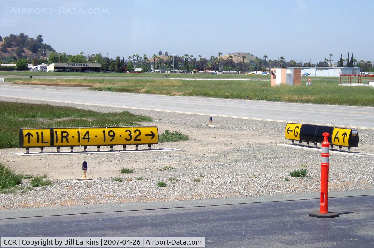 Buchanan Field Airport (CCR) - Taxi way signs