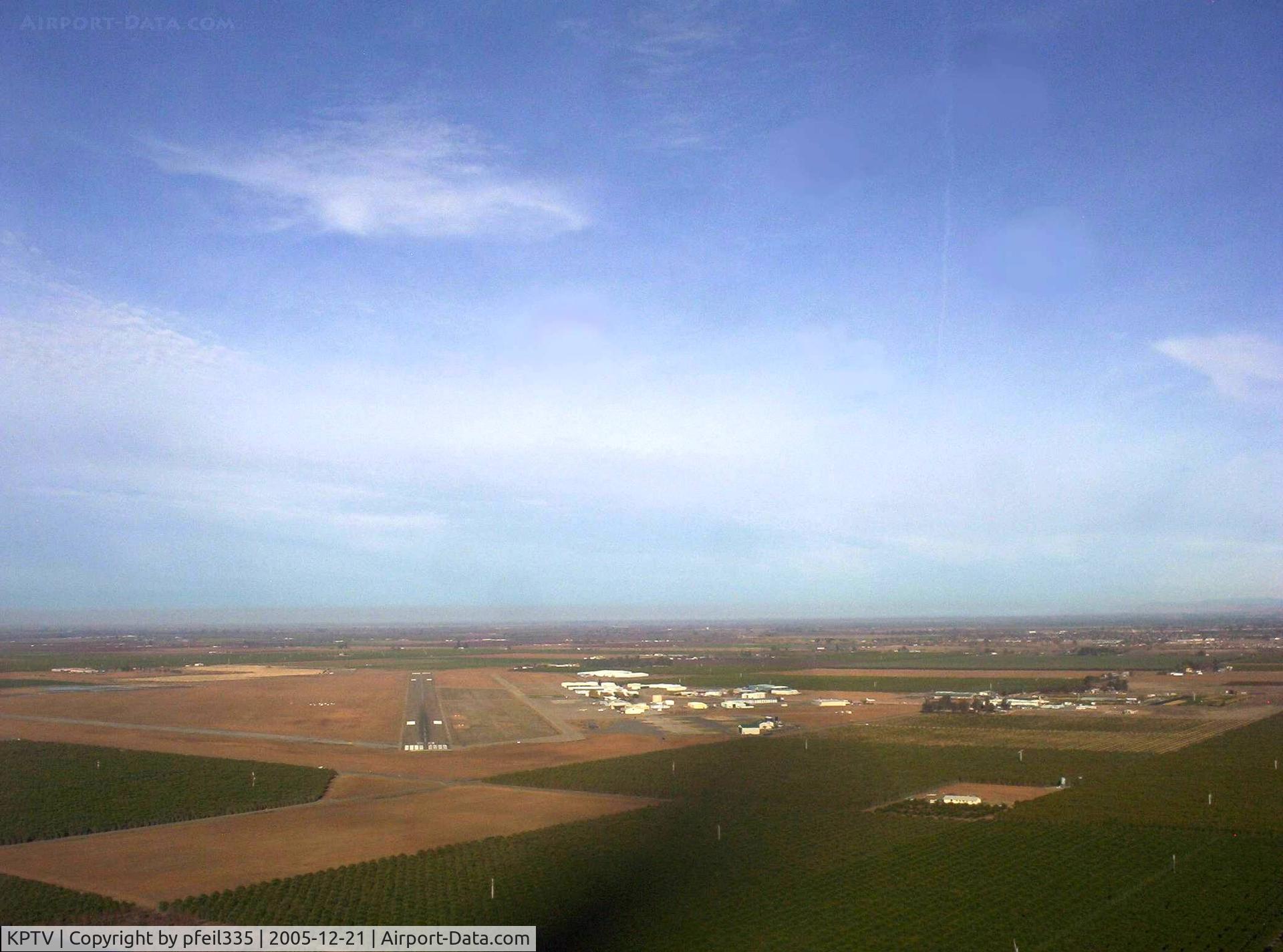 Porterville Municipal Airport (PTV) - Final Approach Rwy 30