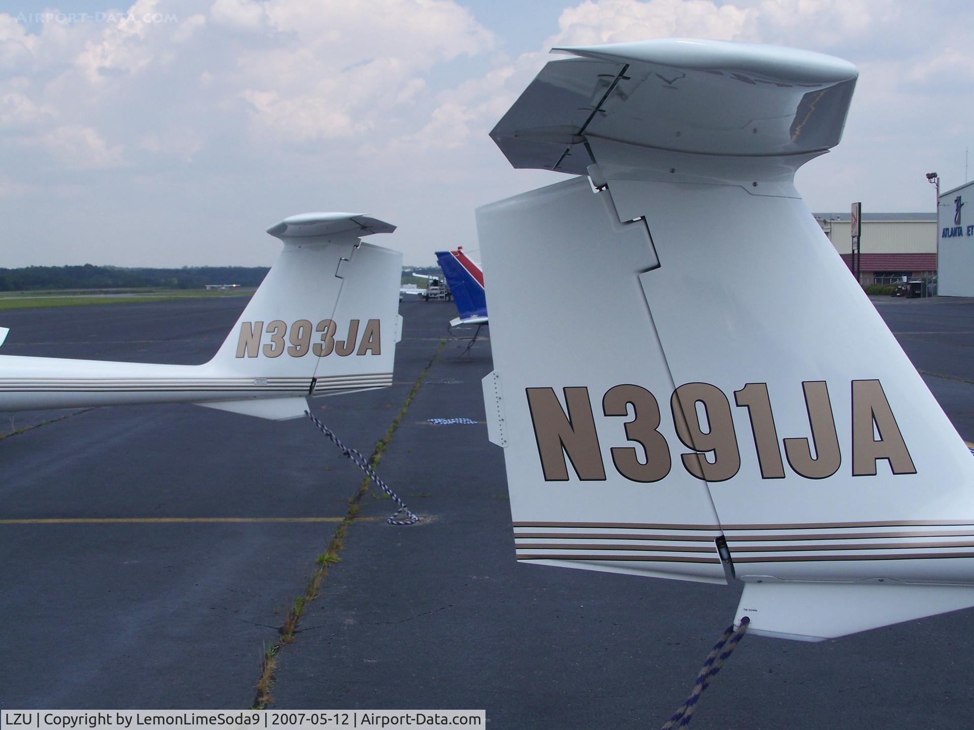 Gwinnett County - Briscoe Field Airport (LZU) - Just another day.
