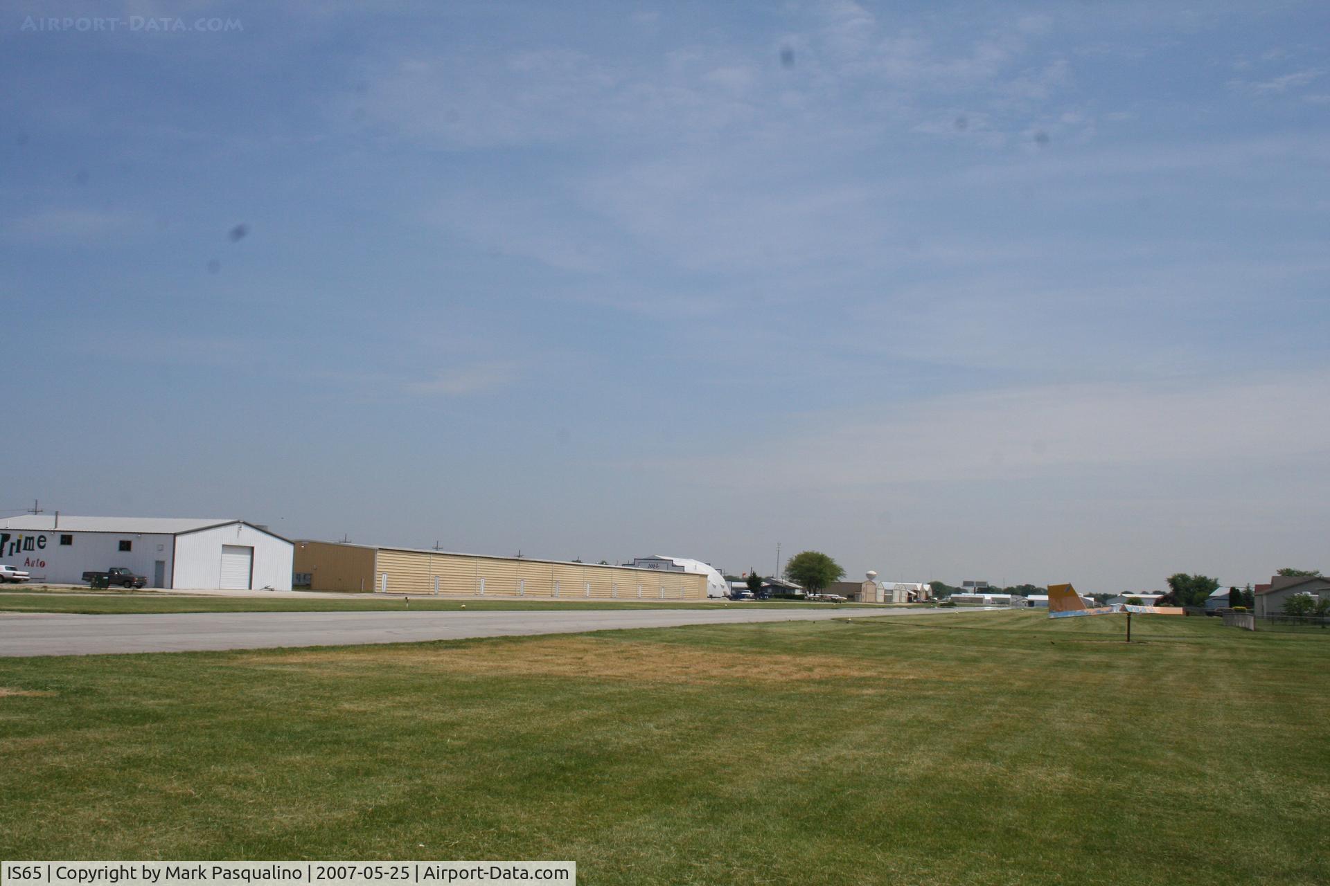 Woodlake Landing Airport (IS65) - Sandwich, IL