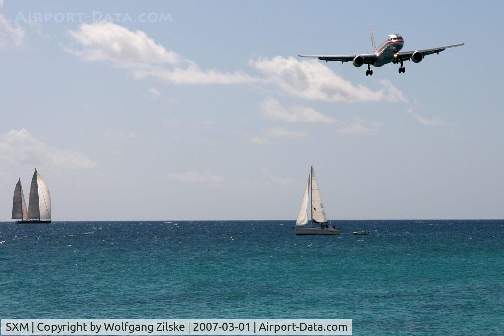 Princess Juliana International Airport, Philipsburg, Sint Maarten Netherlands Antilles (SXM) - On approach