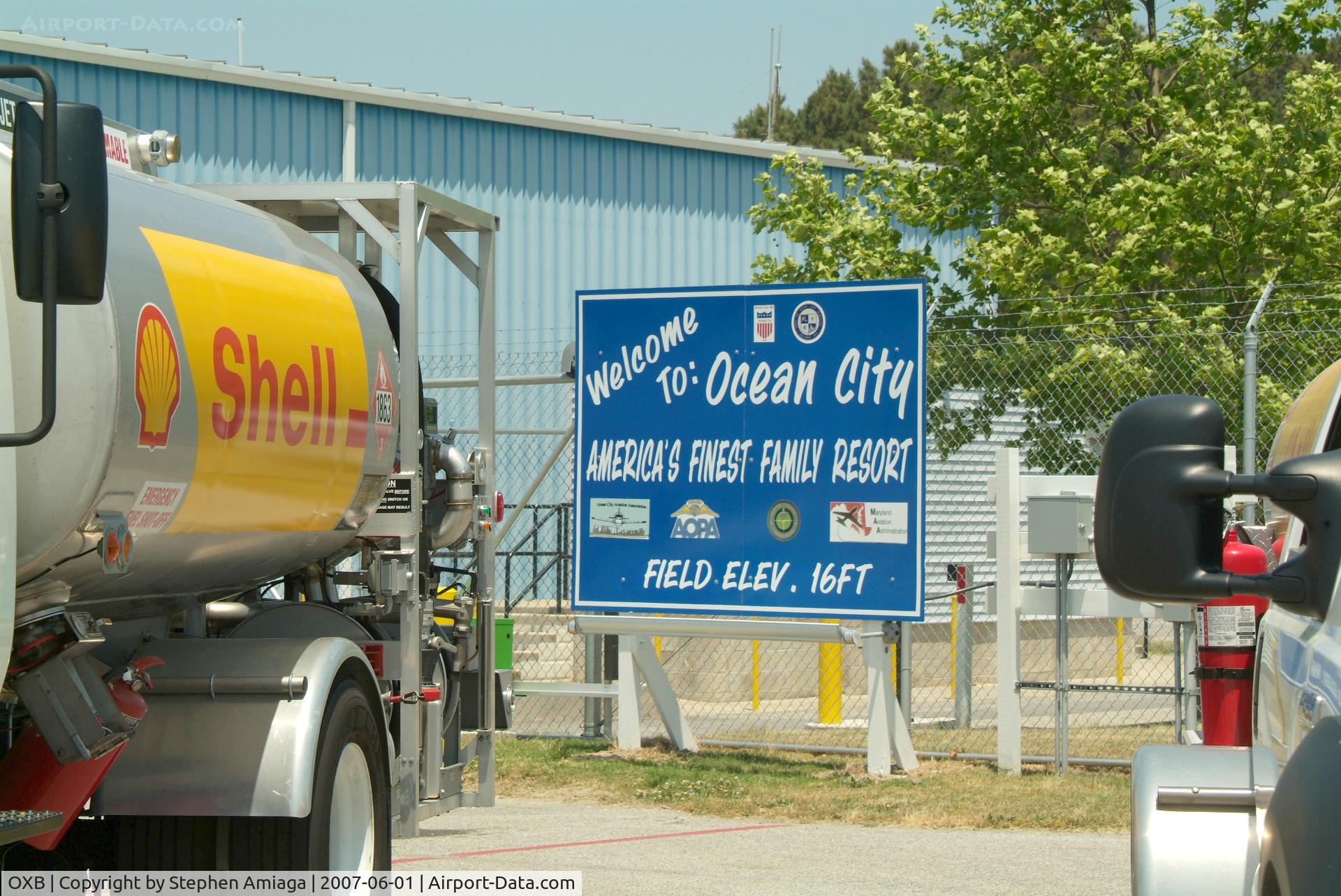 Ocean City Municipal Airport (OXB) - Ocean City, MD
