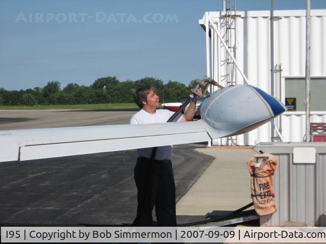 Hardin County Airport (I95) - Manager, Ed McCormick, filling Doc's 310 (N999CM)