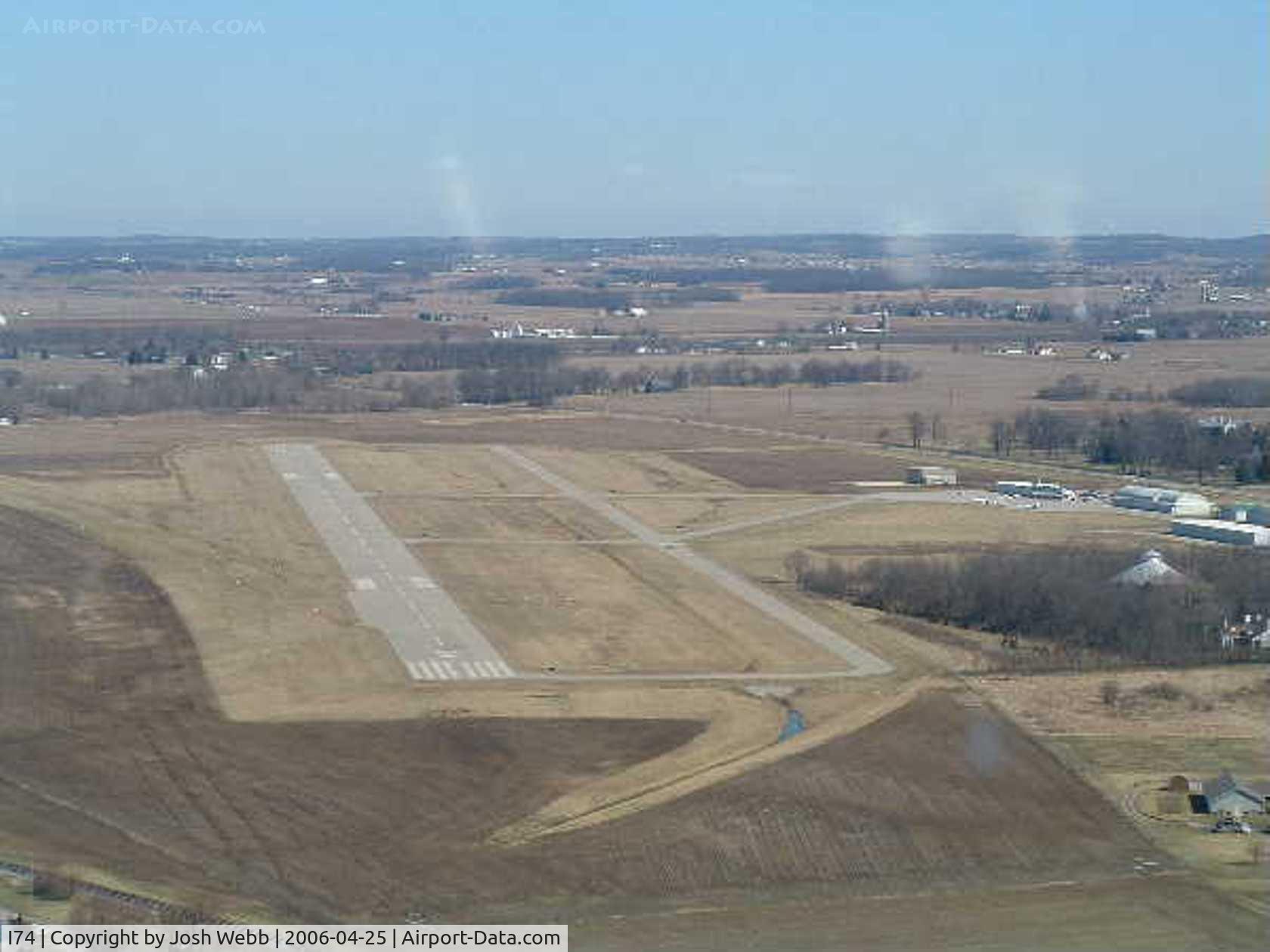 Grimes Field Airport (I74) - Final for 02 at Urbana, OH