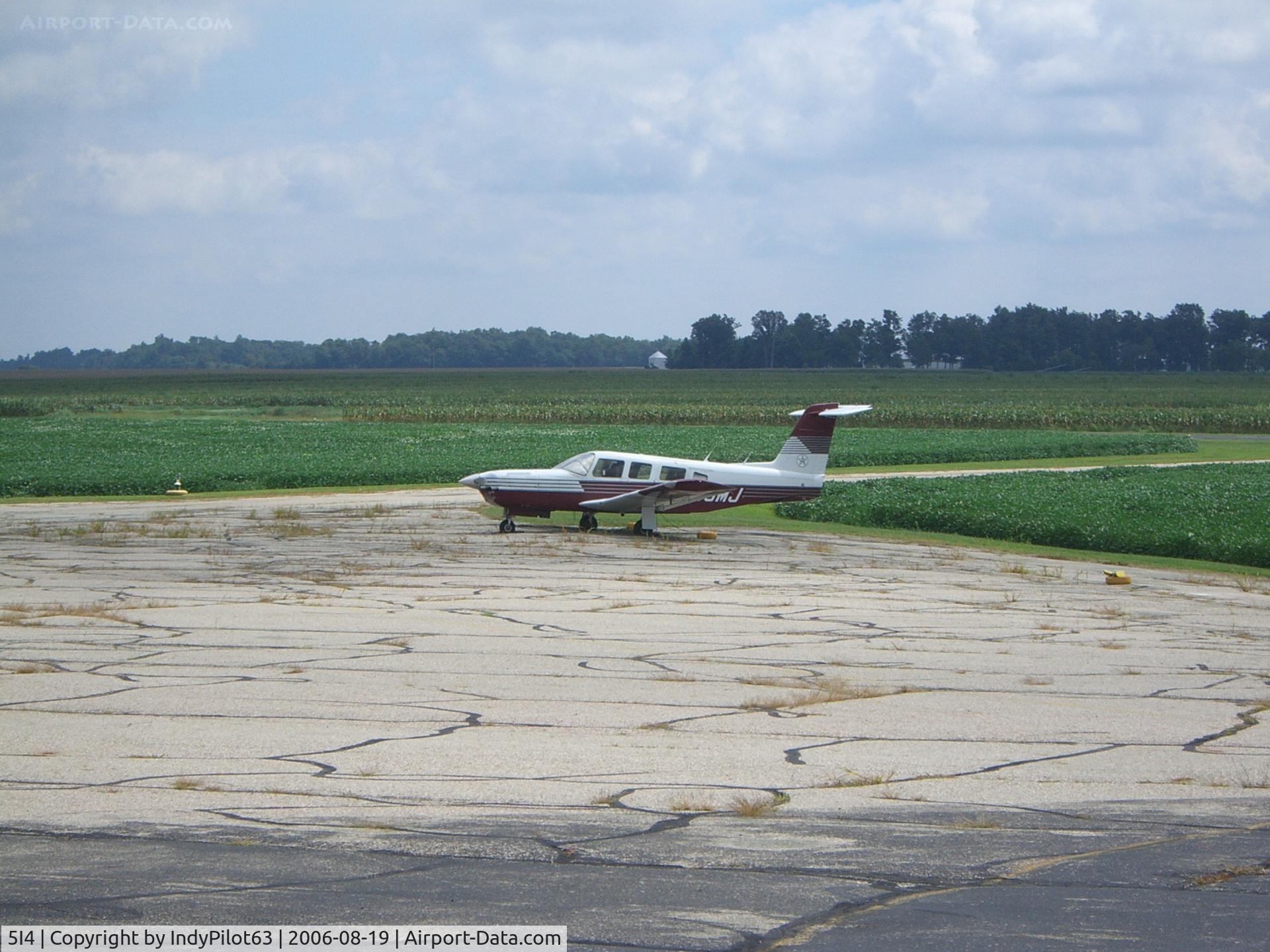 Sheridan Airport (5I4) - tarmac