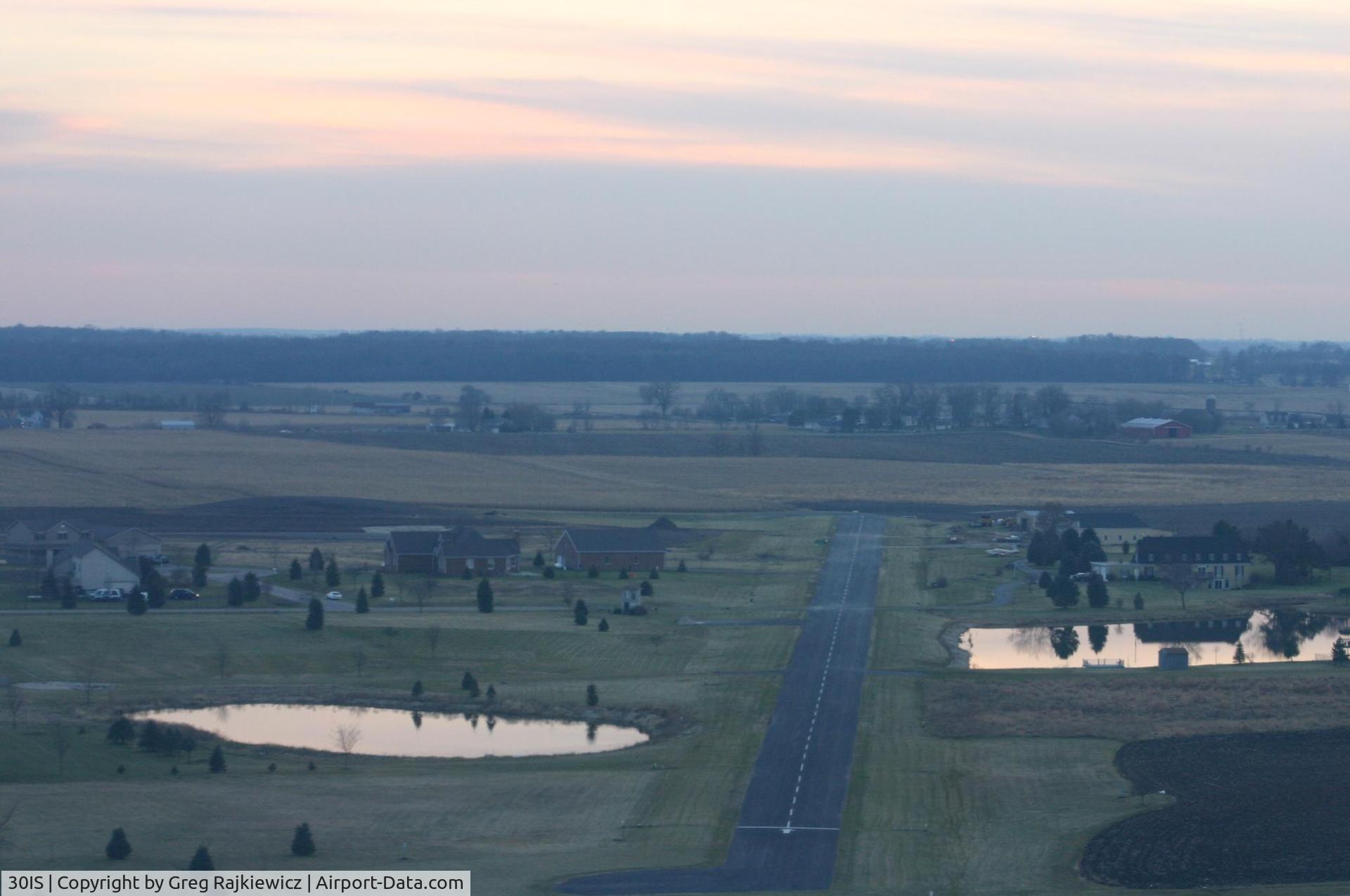 Aero Lake Estates Airport (30IS) - S/W view