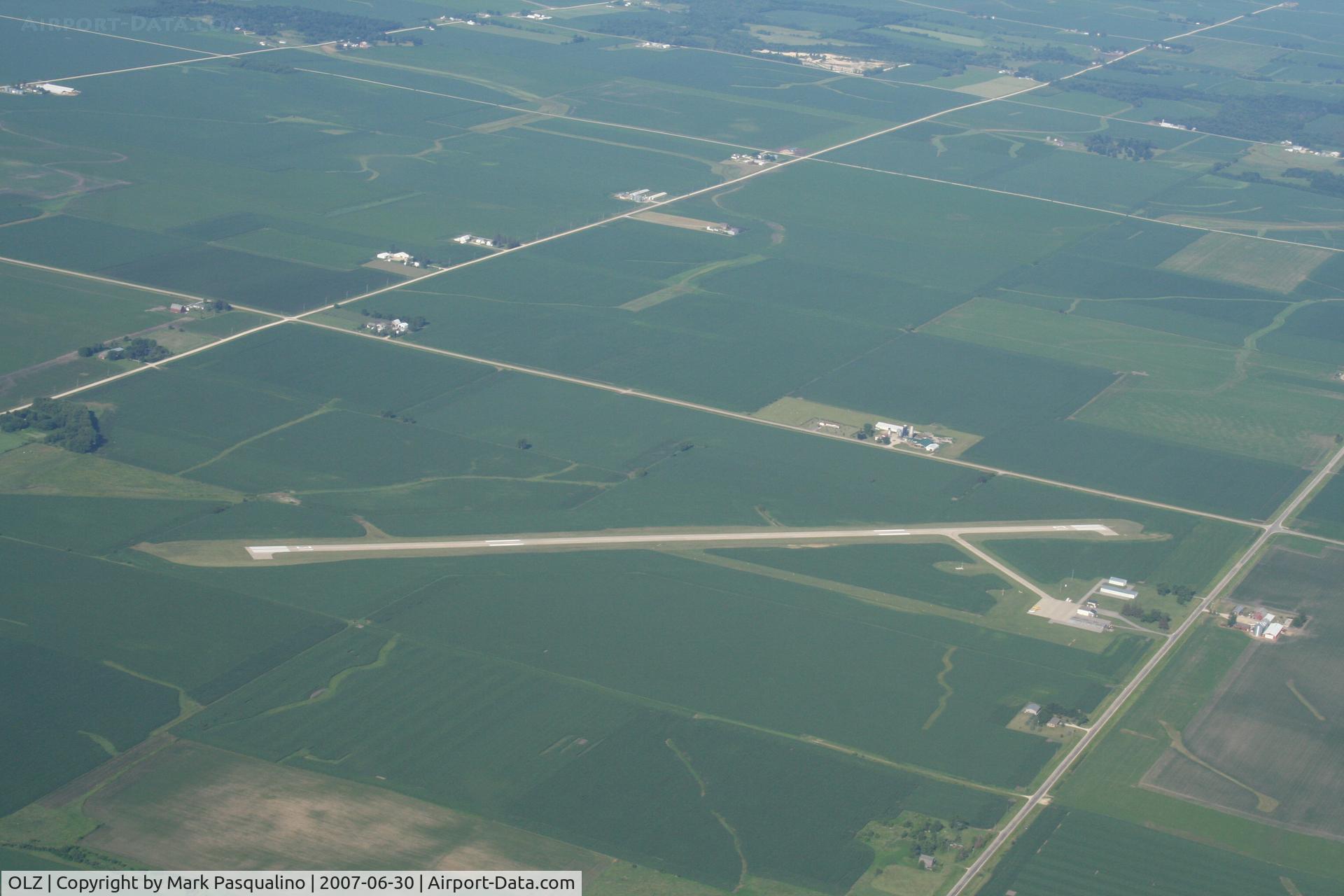 Oelwein Municipal Airport (OLZ) - Oelwein, IA