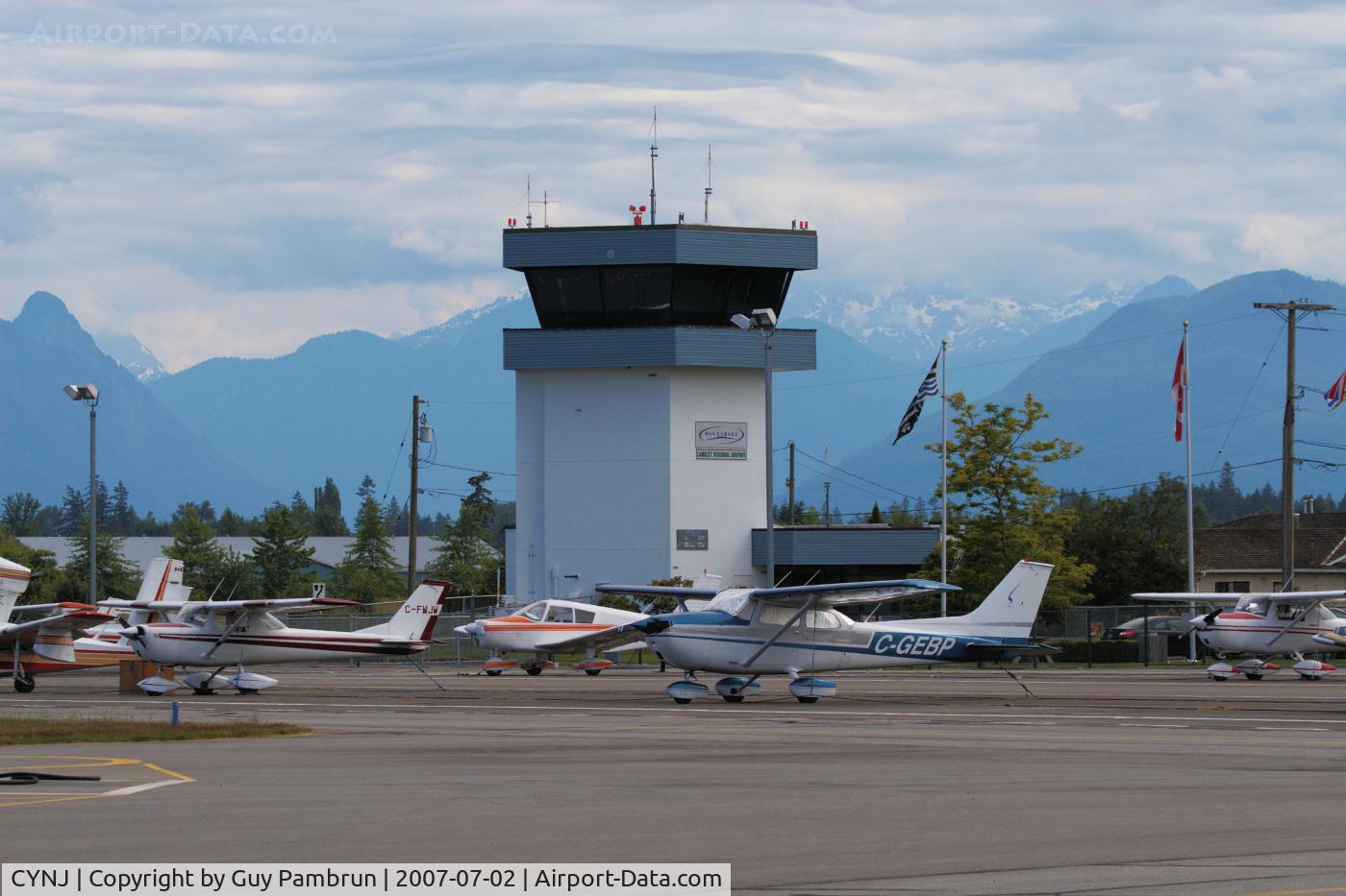 Langley Regional Airport, Langley, BC Canada (CYNJ) - Am I being watched ?