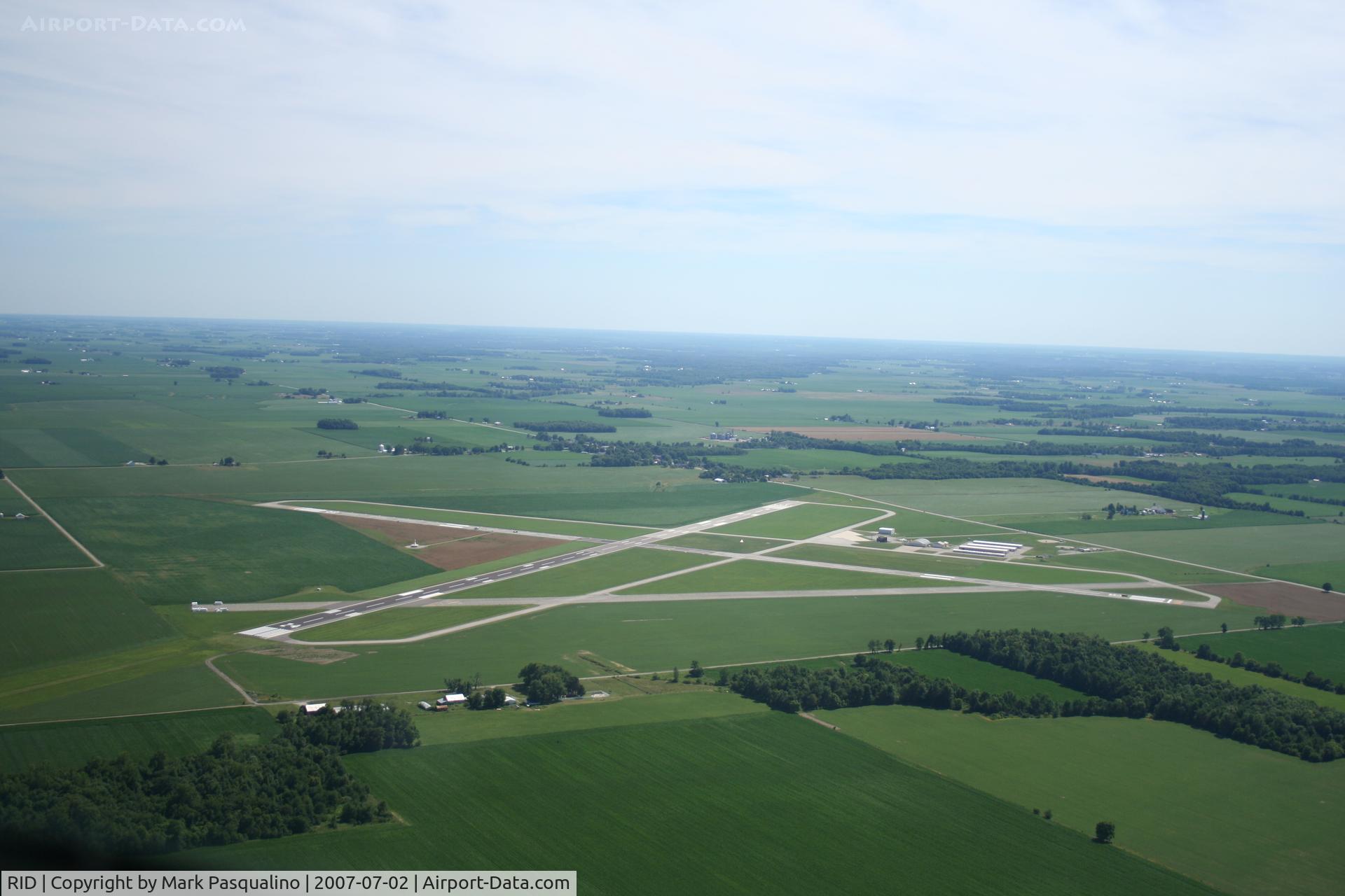 Richmond Municipal Airport (RID) - Richmond, IN